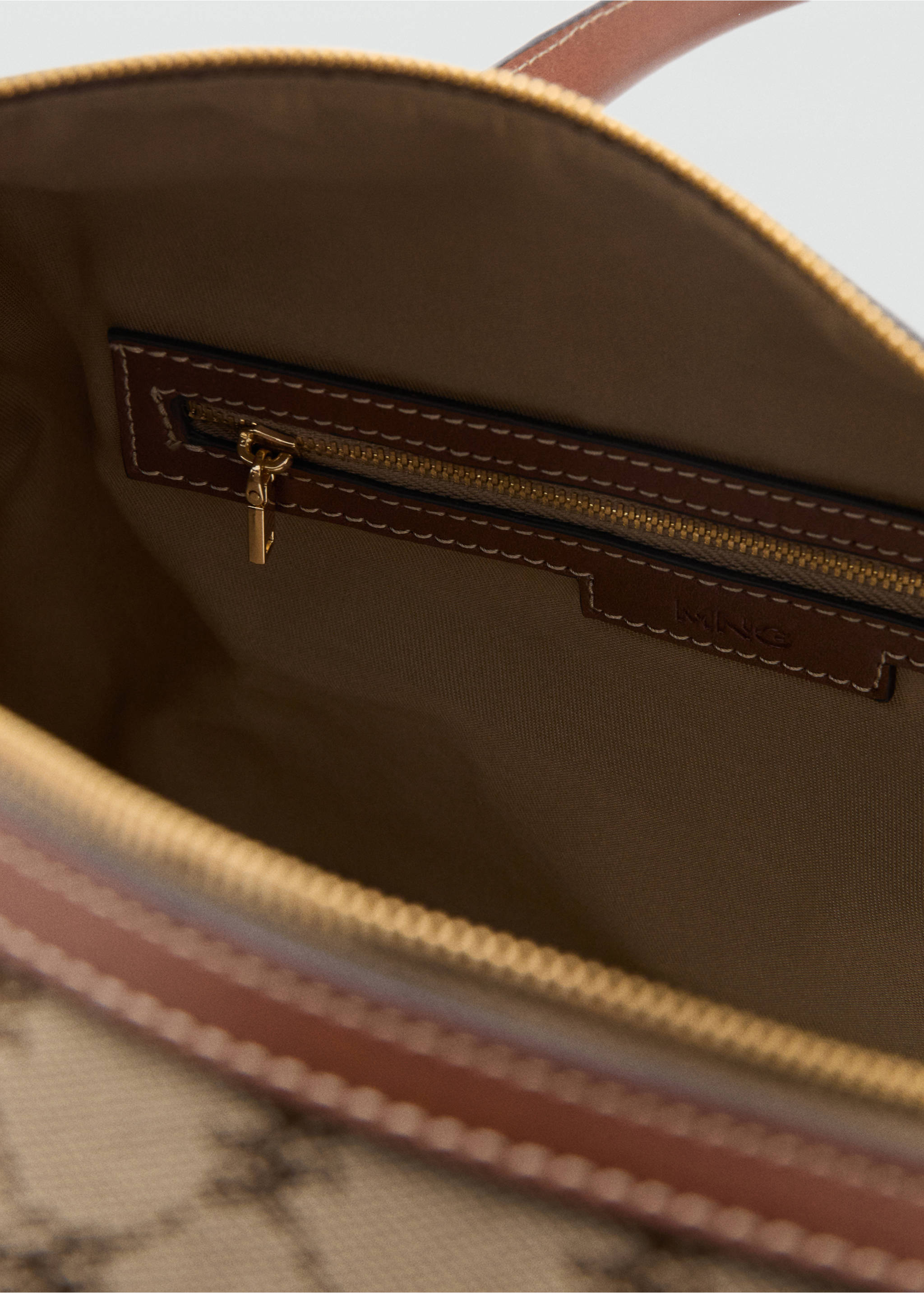 Jacquard logo bowling bag - Details of the article 2, Leather. Ref: 27085163-00.