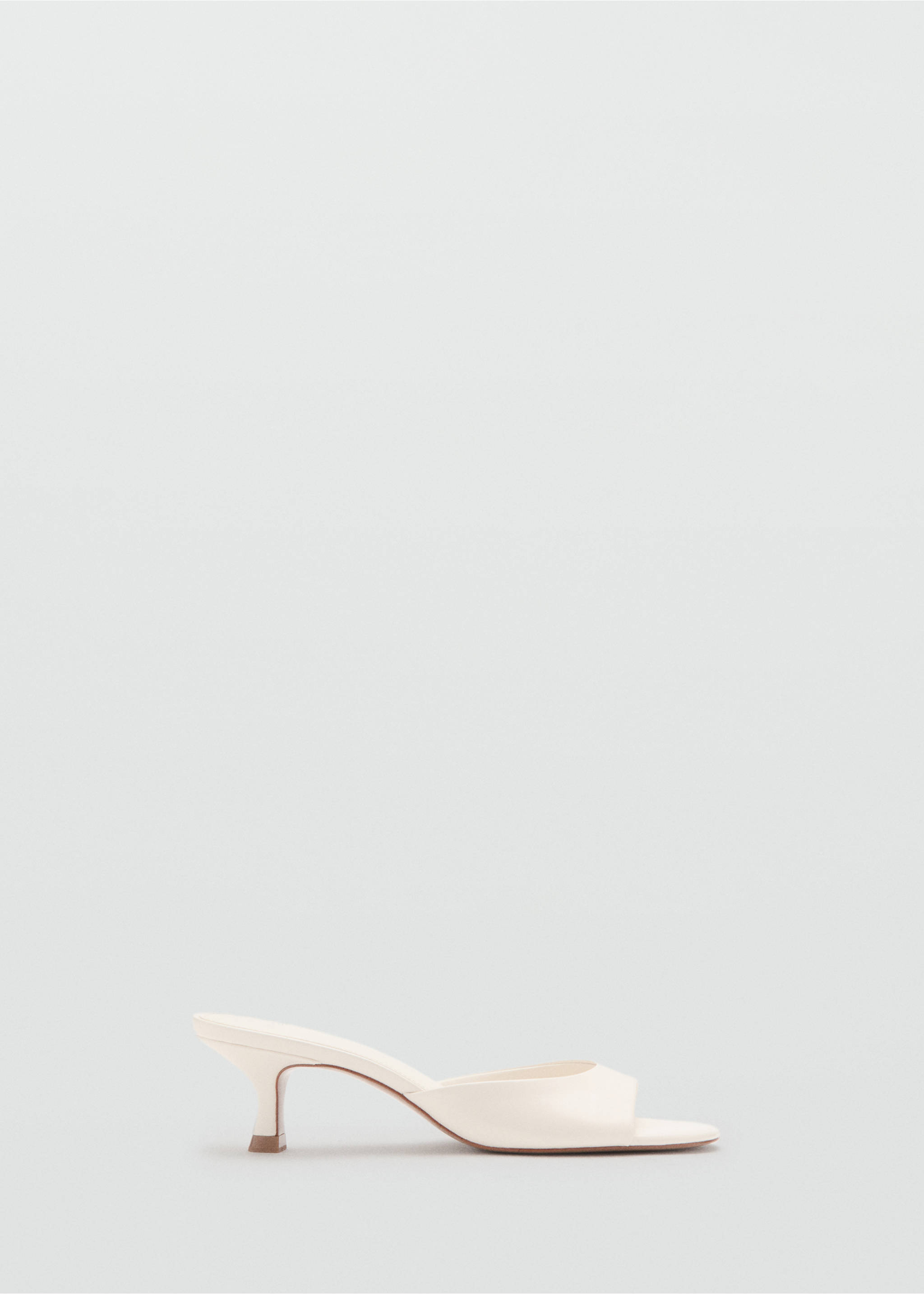 Kitten heel sandals - Article without model, Ecru. Ref: 27085814-00.