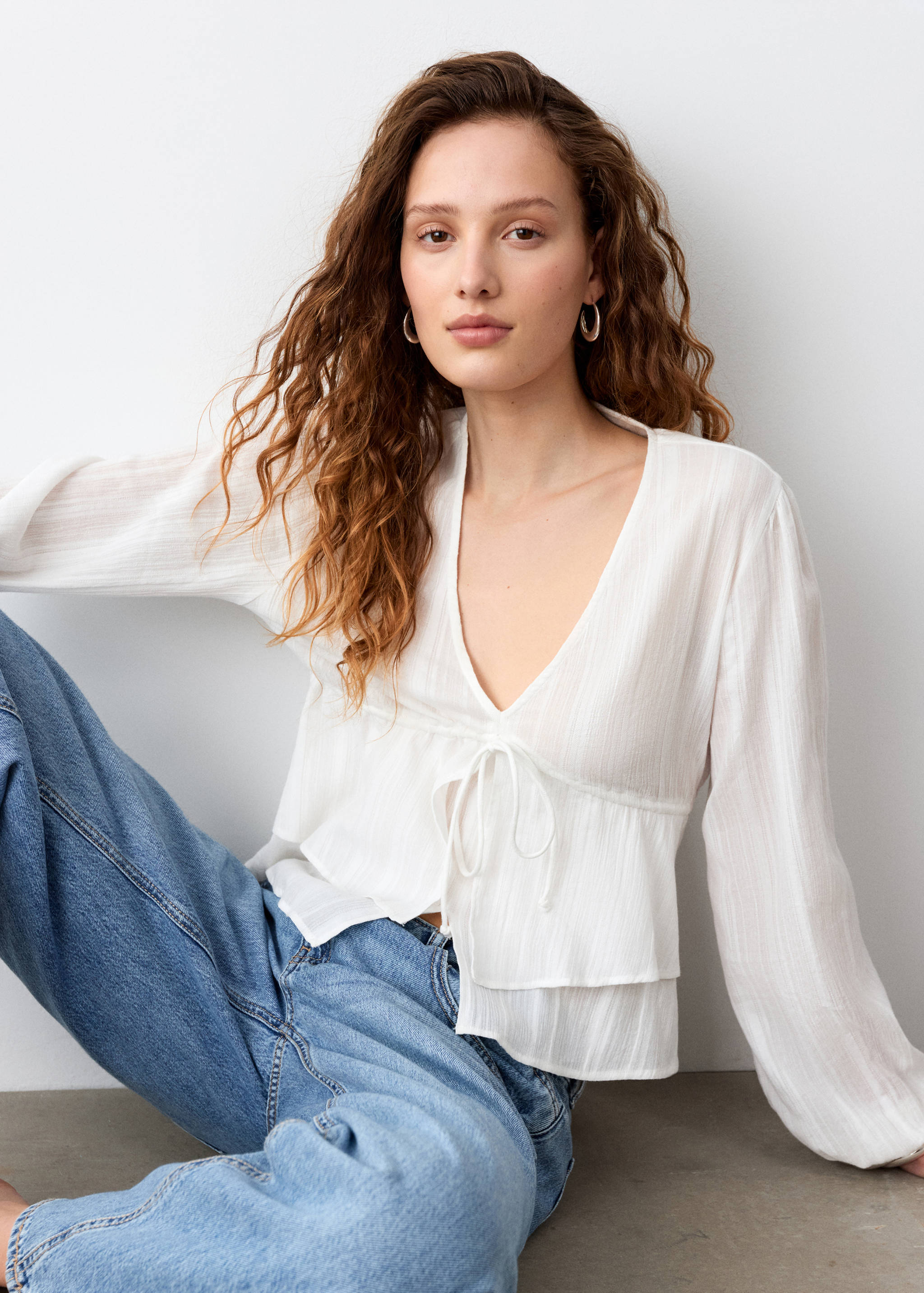 Блузка с воланами и бантом - Деталь изделия 2