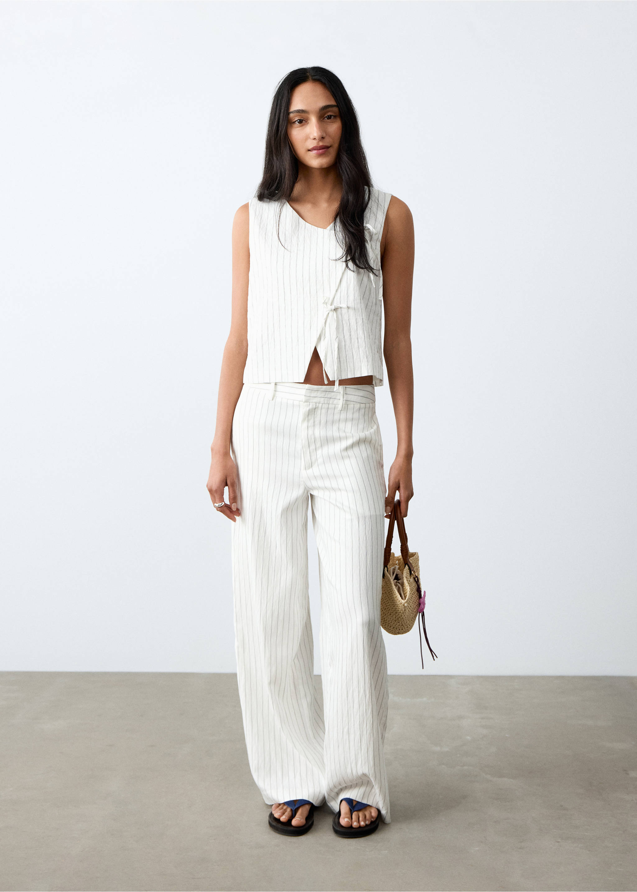 Striped gilet with tie fastening - General plane, Off White. Ref: 27085816-00.