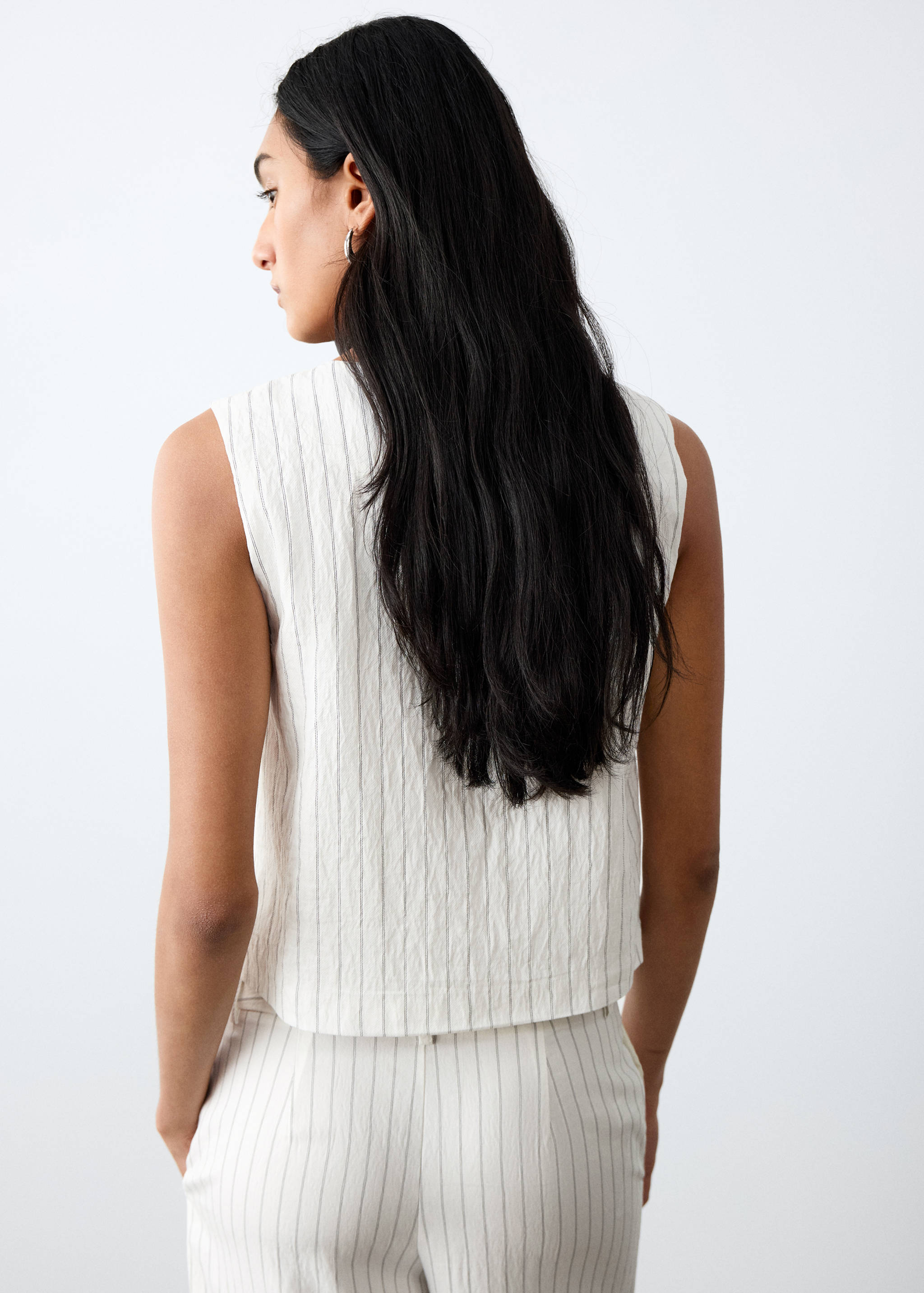 Striped gilet with tie fastening - Reverse of the article