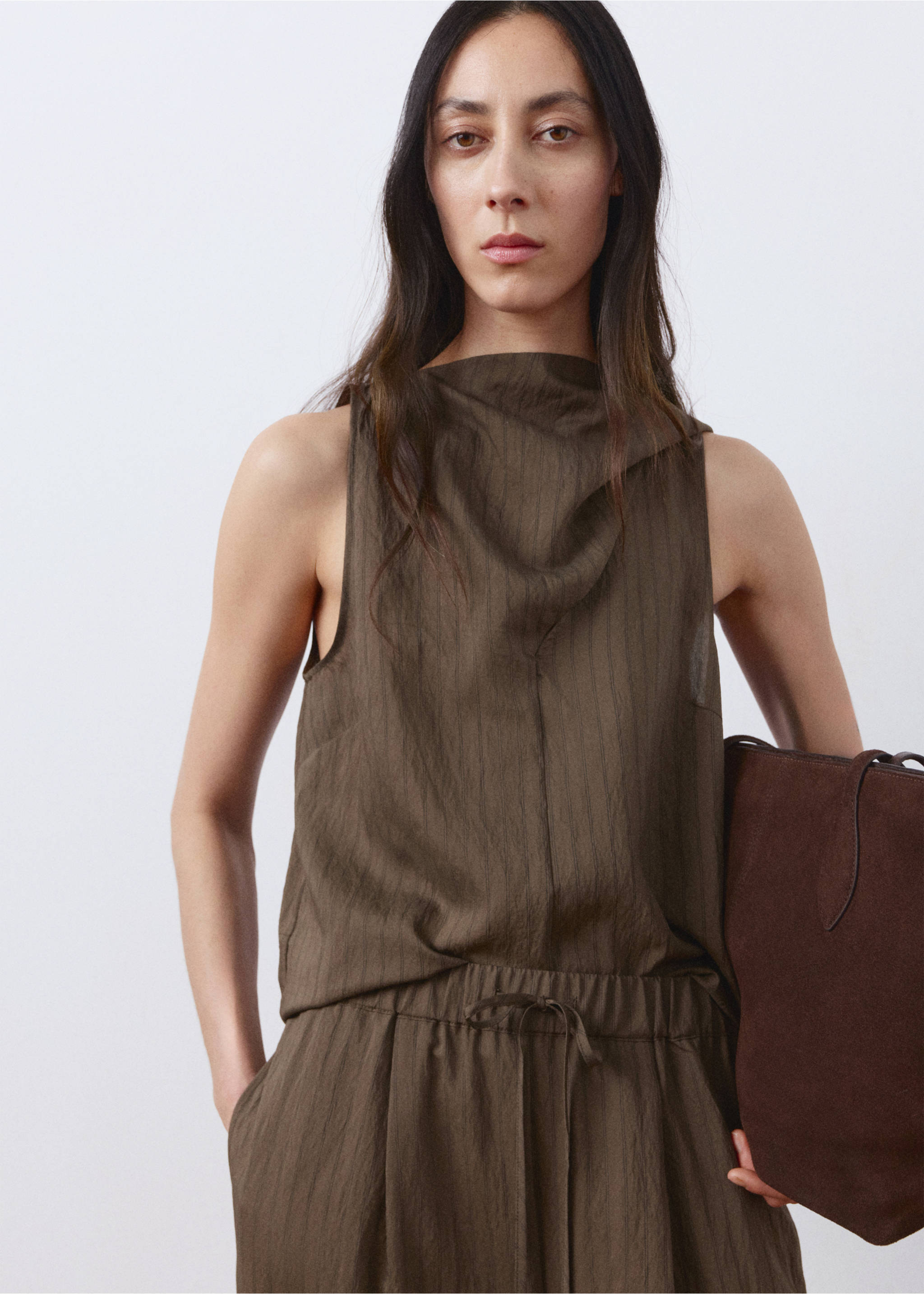 سروال مستقيم مخطط - تفاصيل المنتج 1, بني. Ref: 27085821-00.