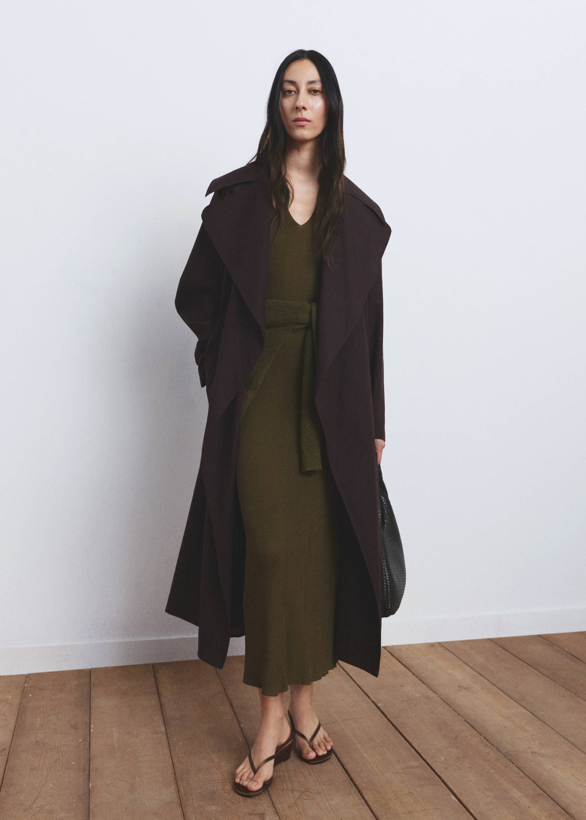 Vestido punto fino evasé - Plano general