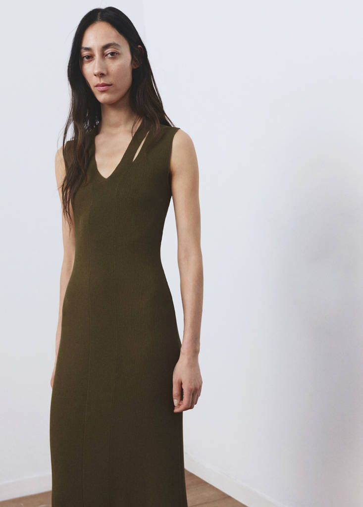 Fine-knit flared dress — Khaki
