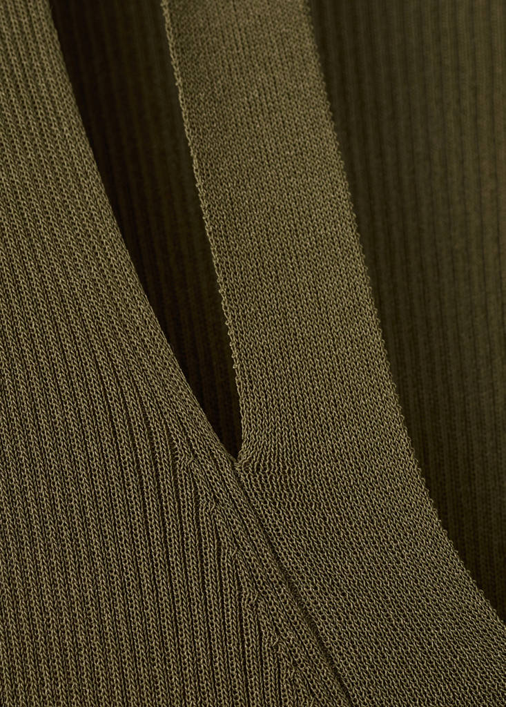 Fine-knit flared dress — Khaki