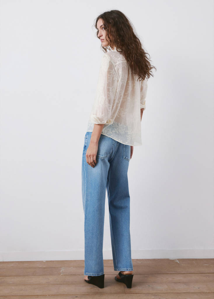 Lyocell blouse with floral embroidery — Ecru