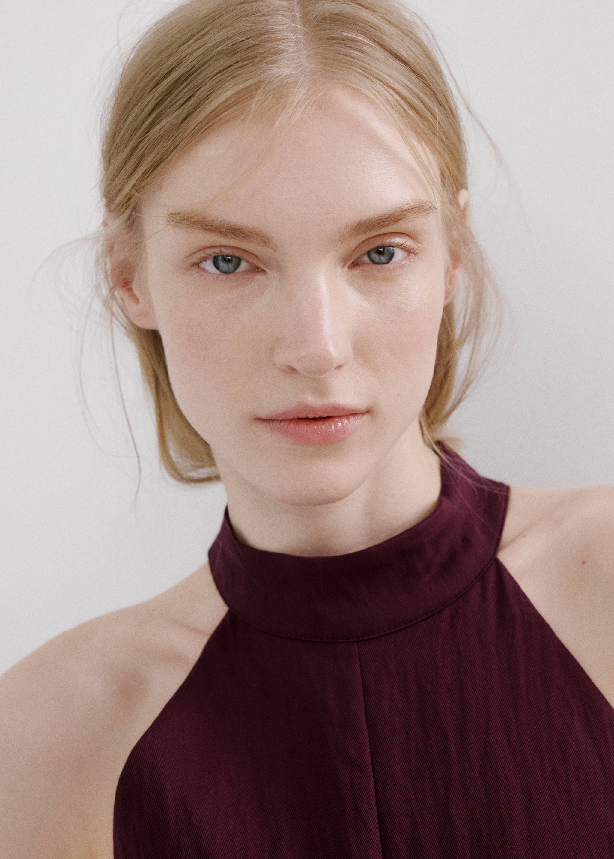 Lyocell halter neck jumpsuit - Details of the article 1