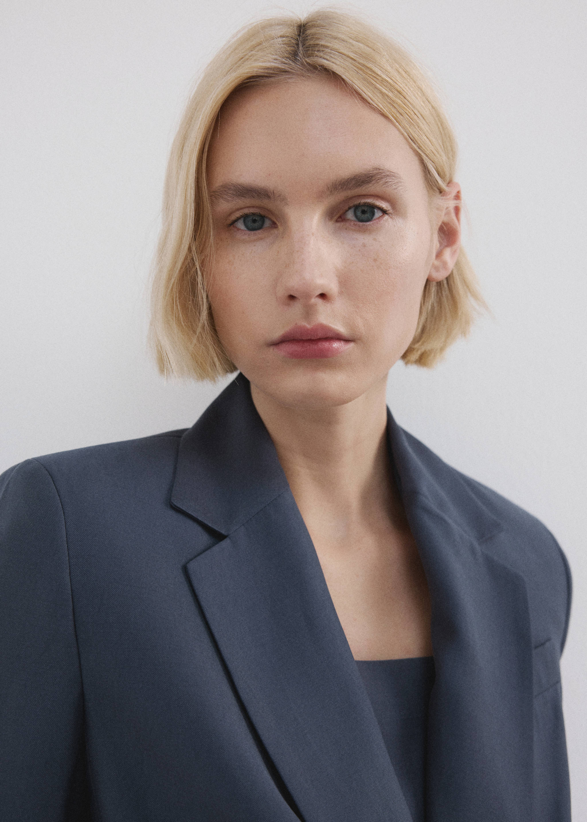 Straight-fit lyocell suit jacket - Details of the article 1