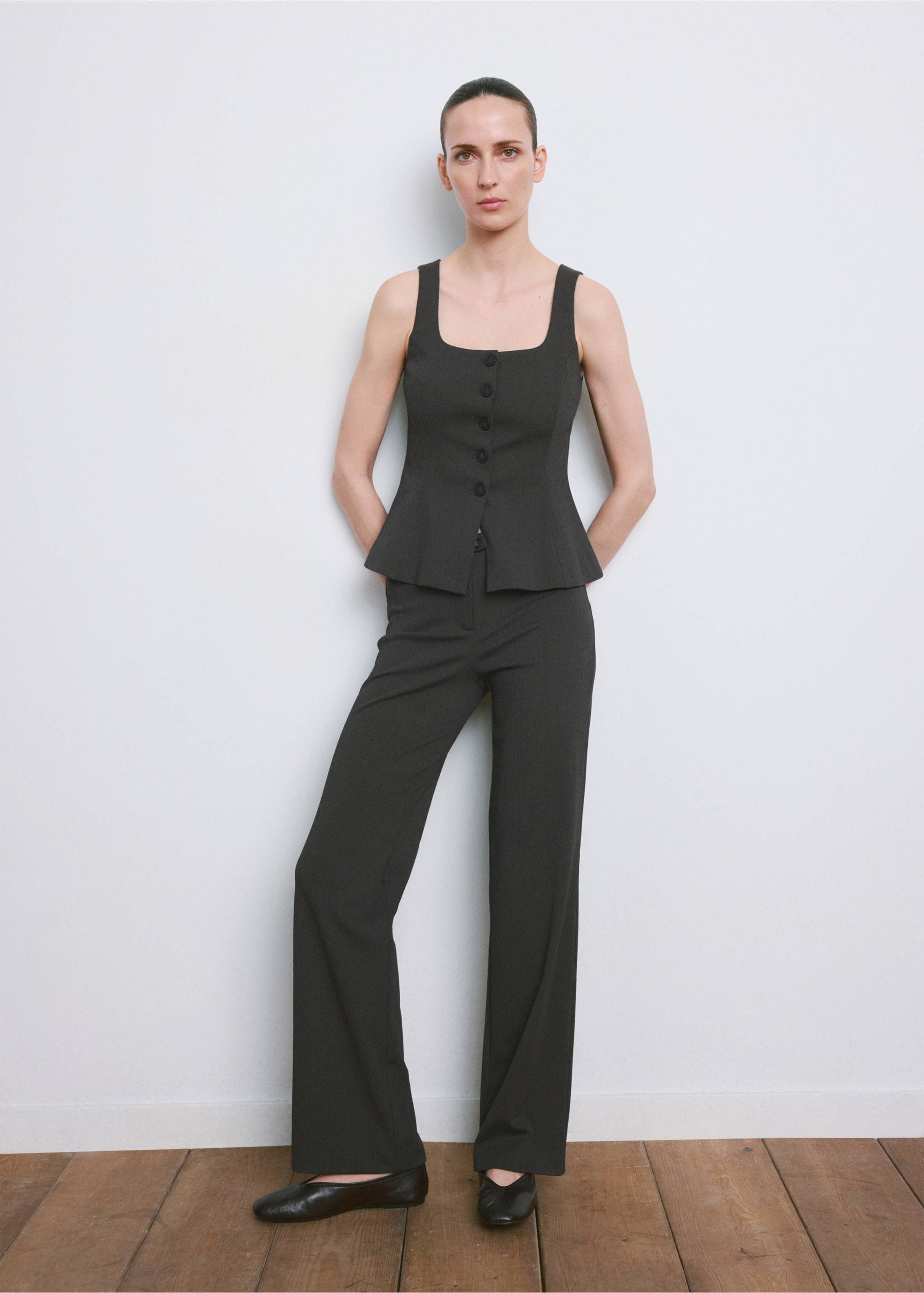 Straight mid-rise trousers - General plane, Grey. Ref: 27085833-00.