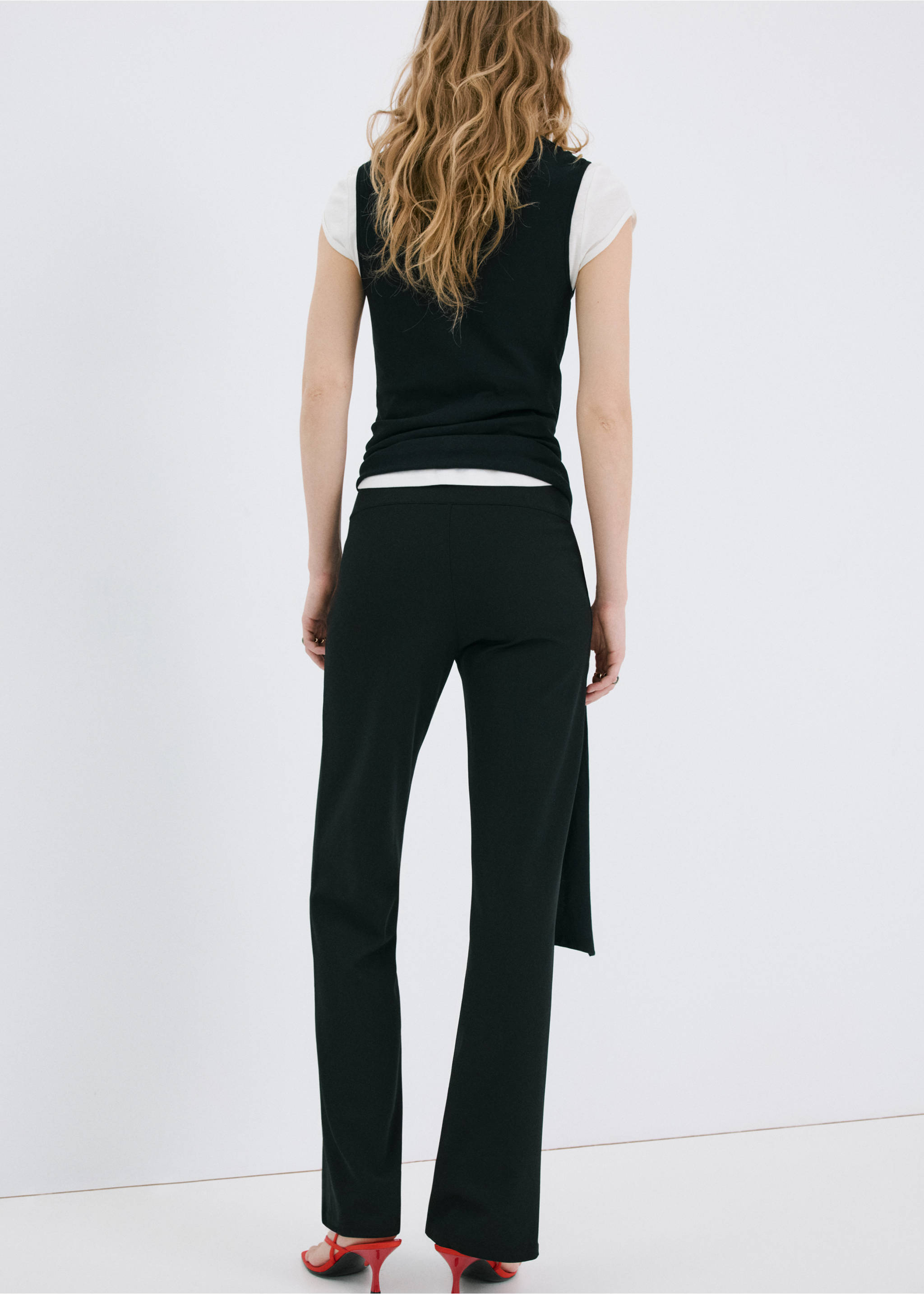 Mid-rise flare trousers - Reverse of the article, Black. Ref: 27085841-00.