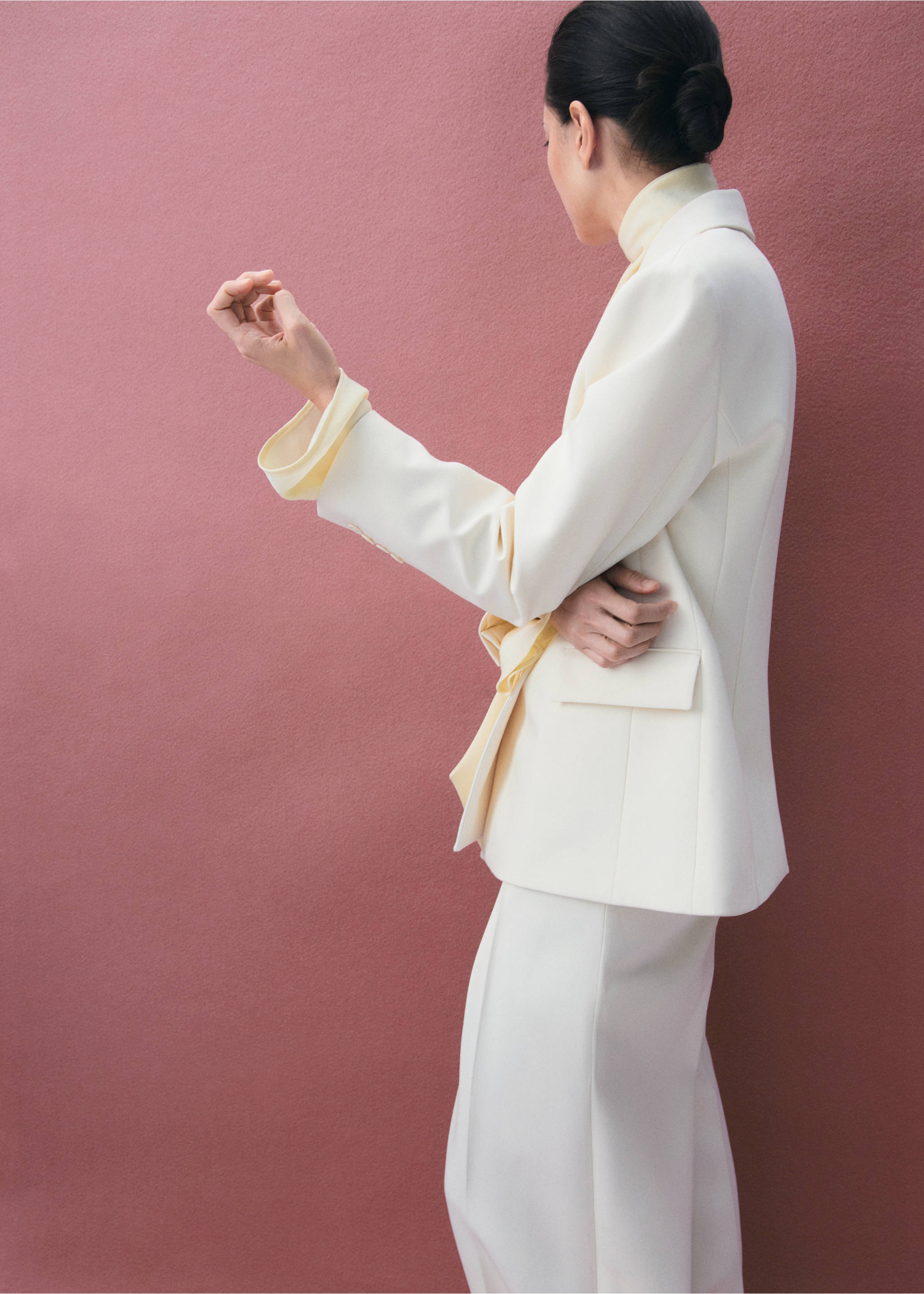 Fitted double-breasted blazer - Details of the article 3, Ecru. Ref: 27085843-00.