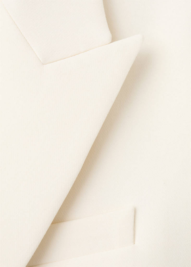 Fitted double-breasted blazer — Ecru