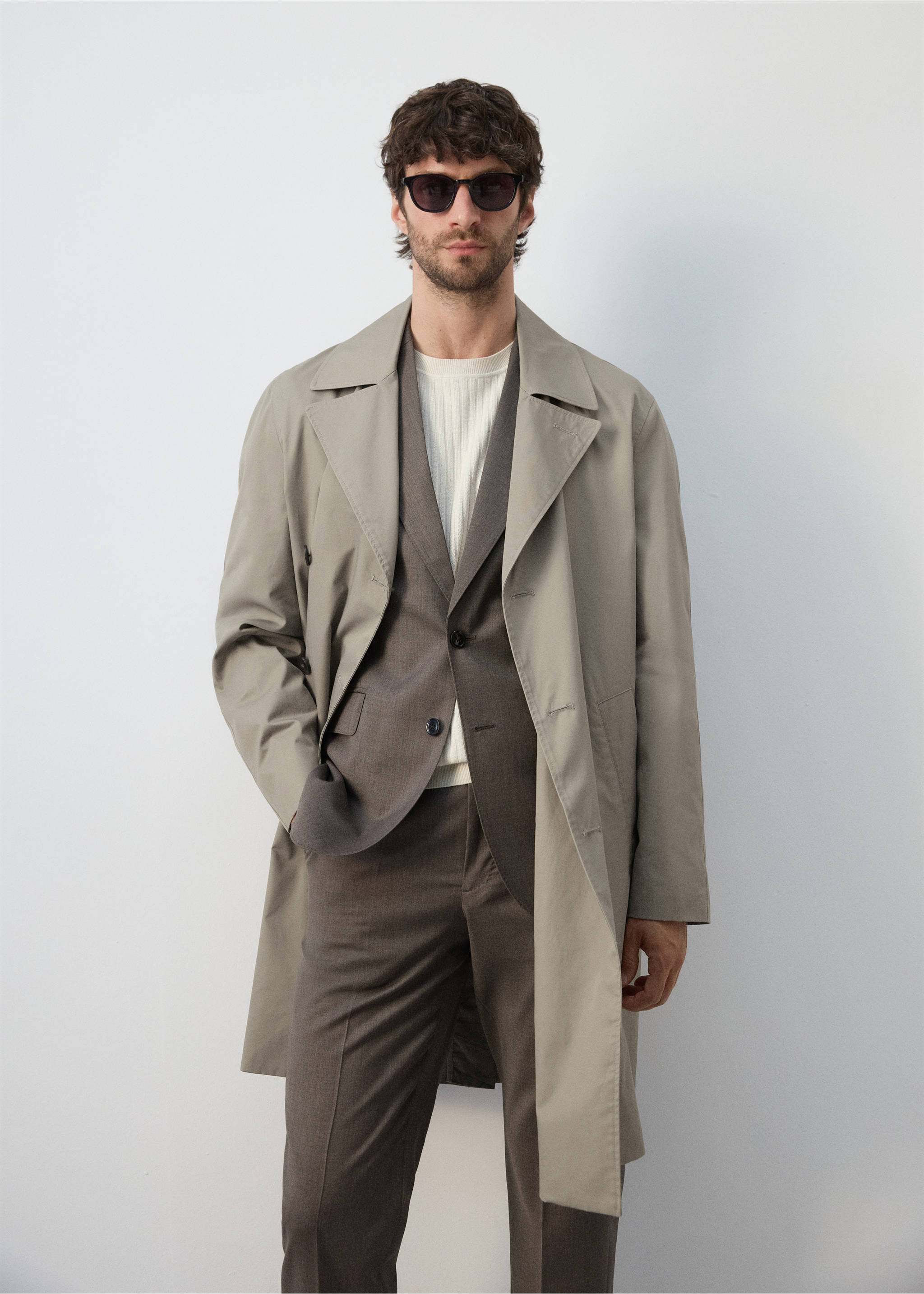 100% cotton gabardine regular fit - Medium plane, Medium Brown. Ref: 27085927-03.