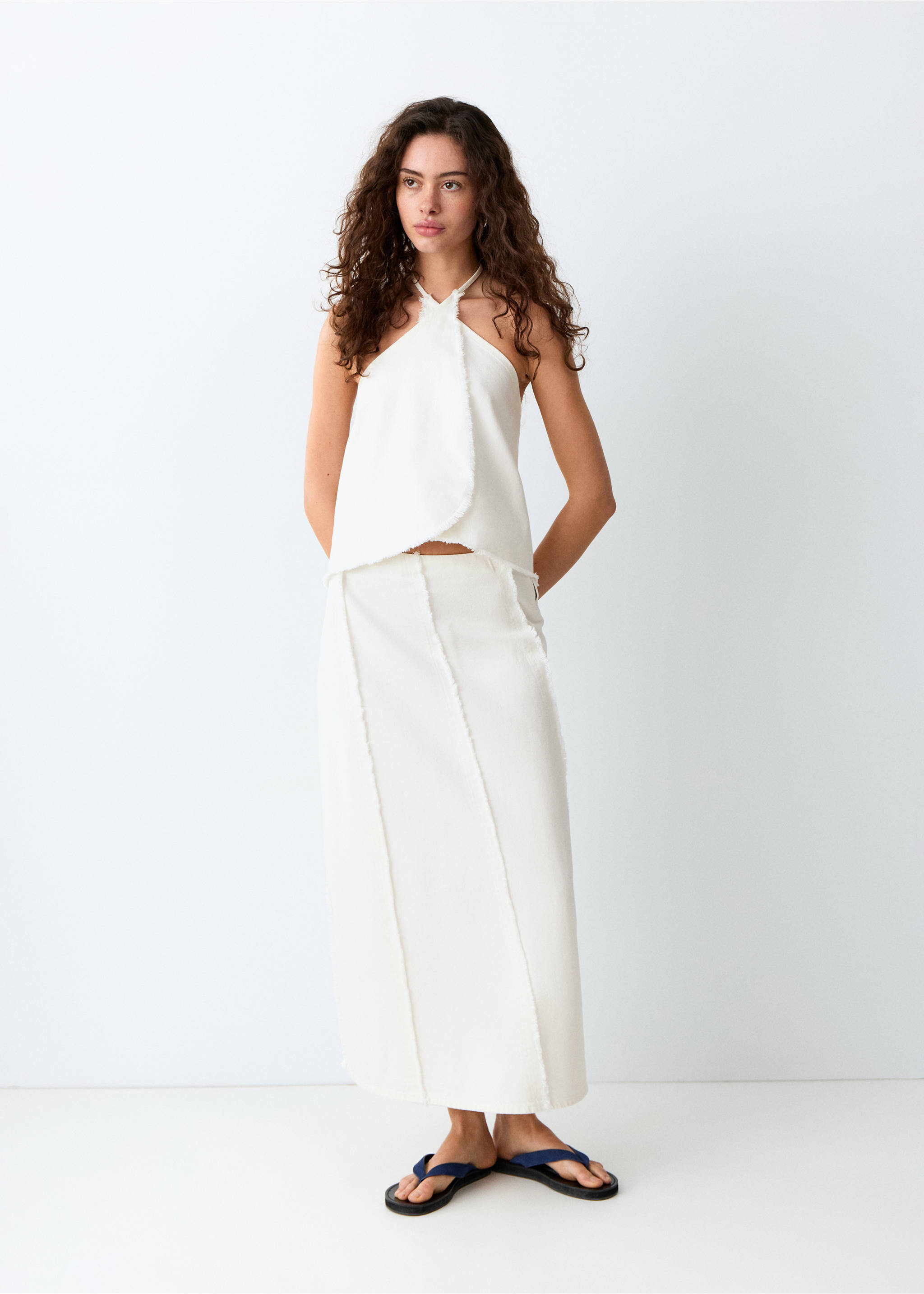 Long skirt with distressed details - General plane, Off White. Ref: 27085931-00.