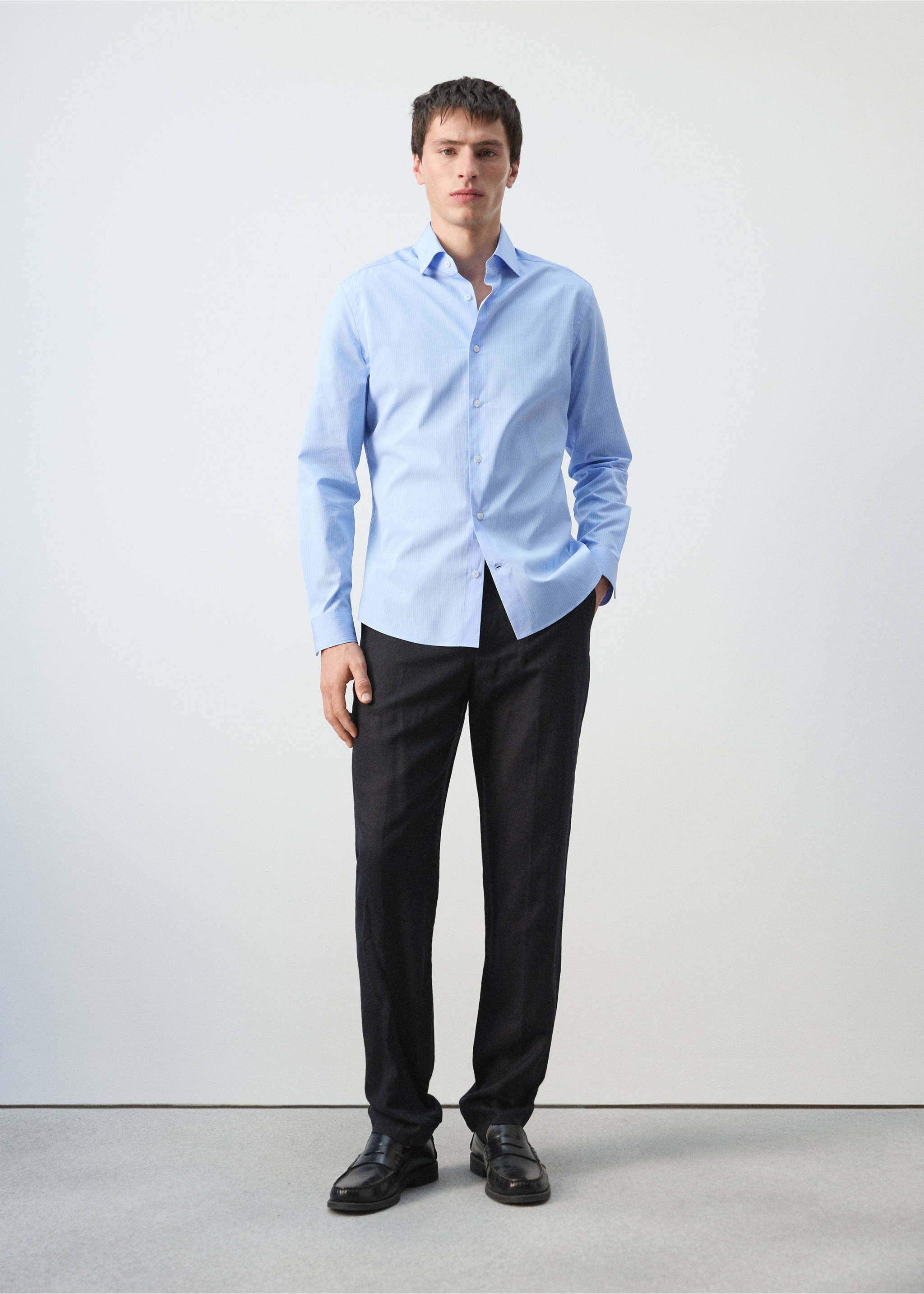 Chemise 100 % coton rayures slim-fit - Plan général, Bleu ciel. Ref: 27085935-00.