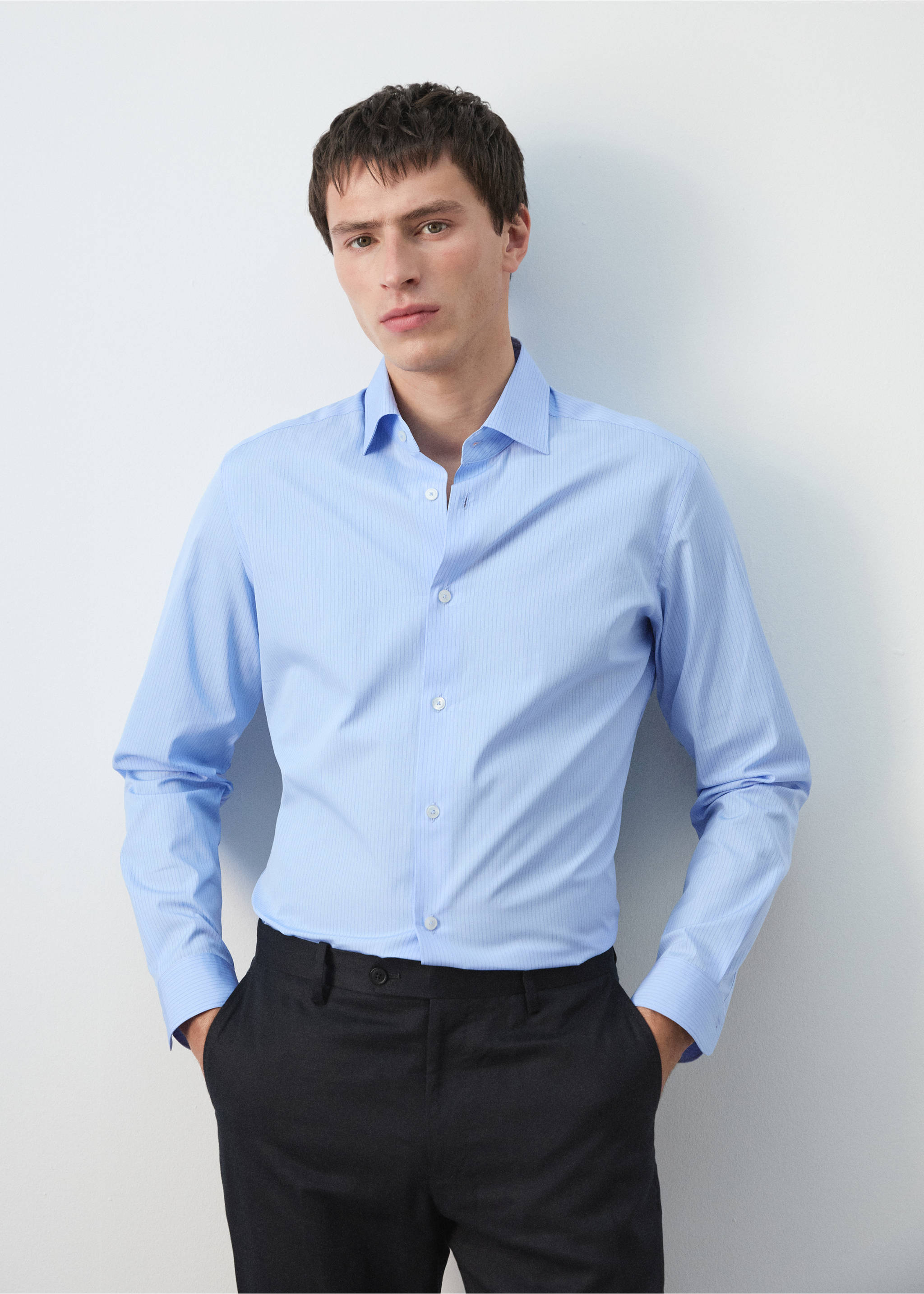 Chemise 100 % coton rayures slim-fit - Détail de l'article 6, Bleu ciel. Ref: 27085935-00.