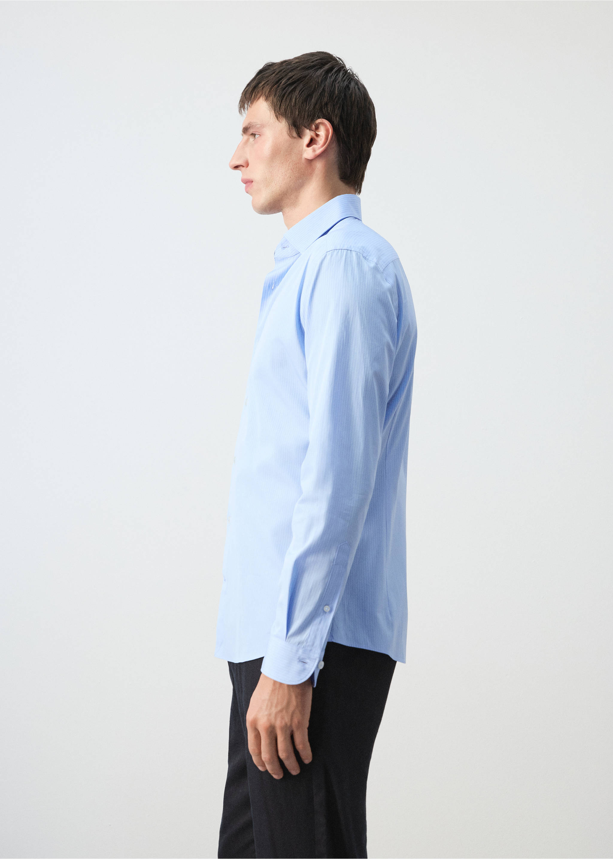 Chemise 100 % coton rayures slim-fit - Détail de l'article 2, Bleu ciel. Ref: 27085935-00.