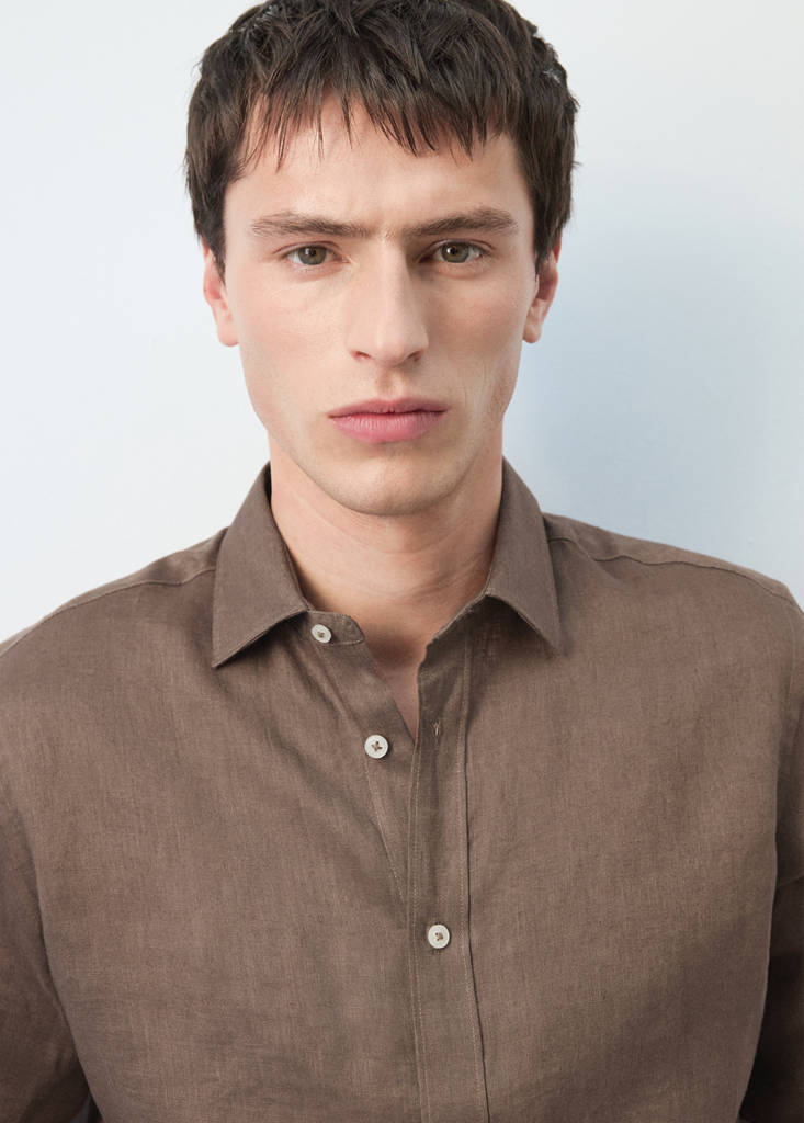 Regular-fit 100% linen shirt — Chocolate