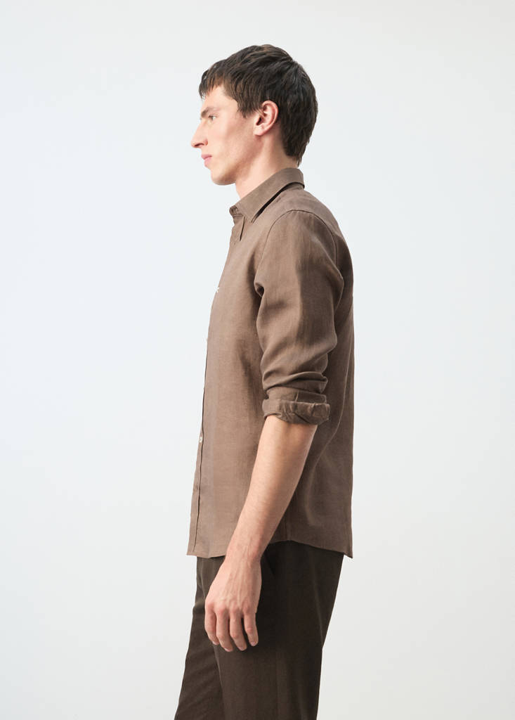Regular-fit 100% linen shirt — Chocolate
