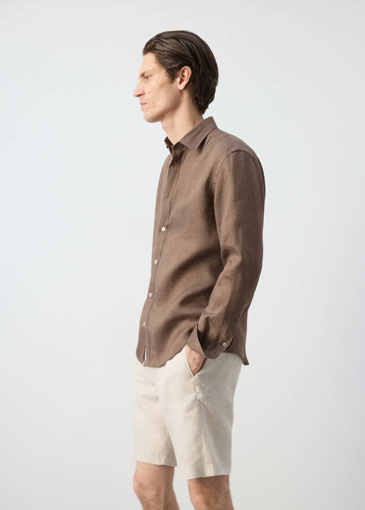Regular-fit 100% linen shirt — Chocolate