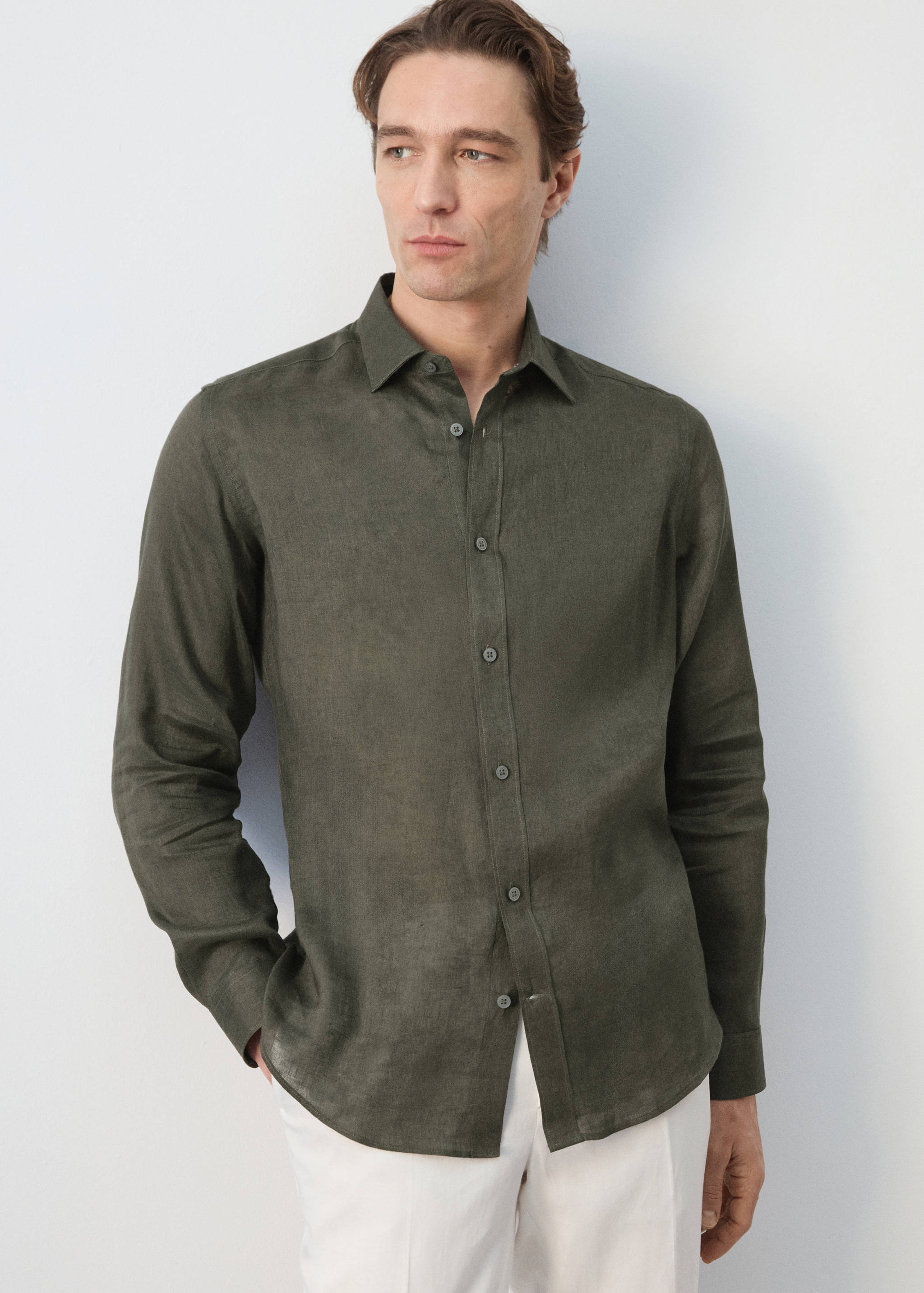 Regular-fit 100% linen shirt - Details of the article 6