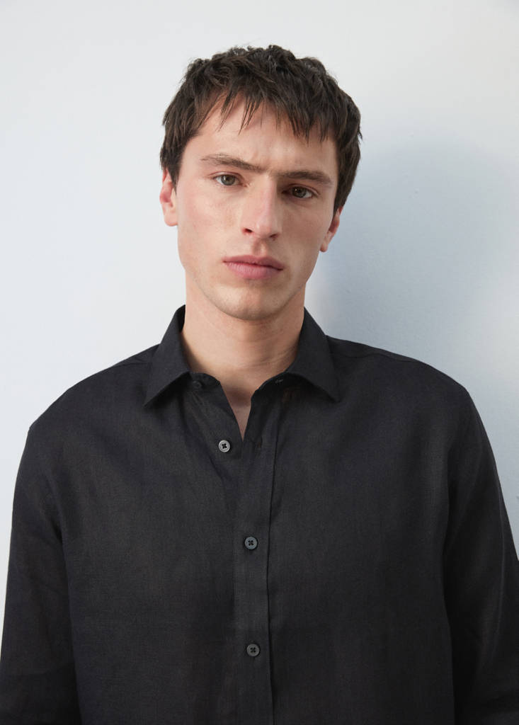 Regular-fit 100% linen shirt — Black