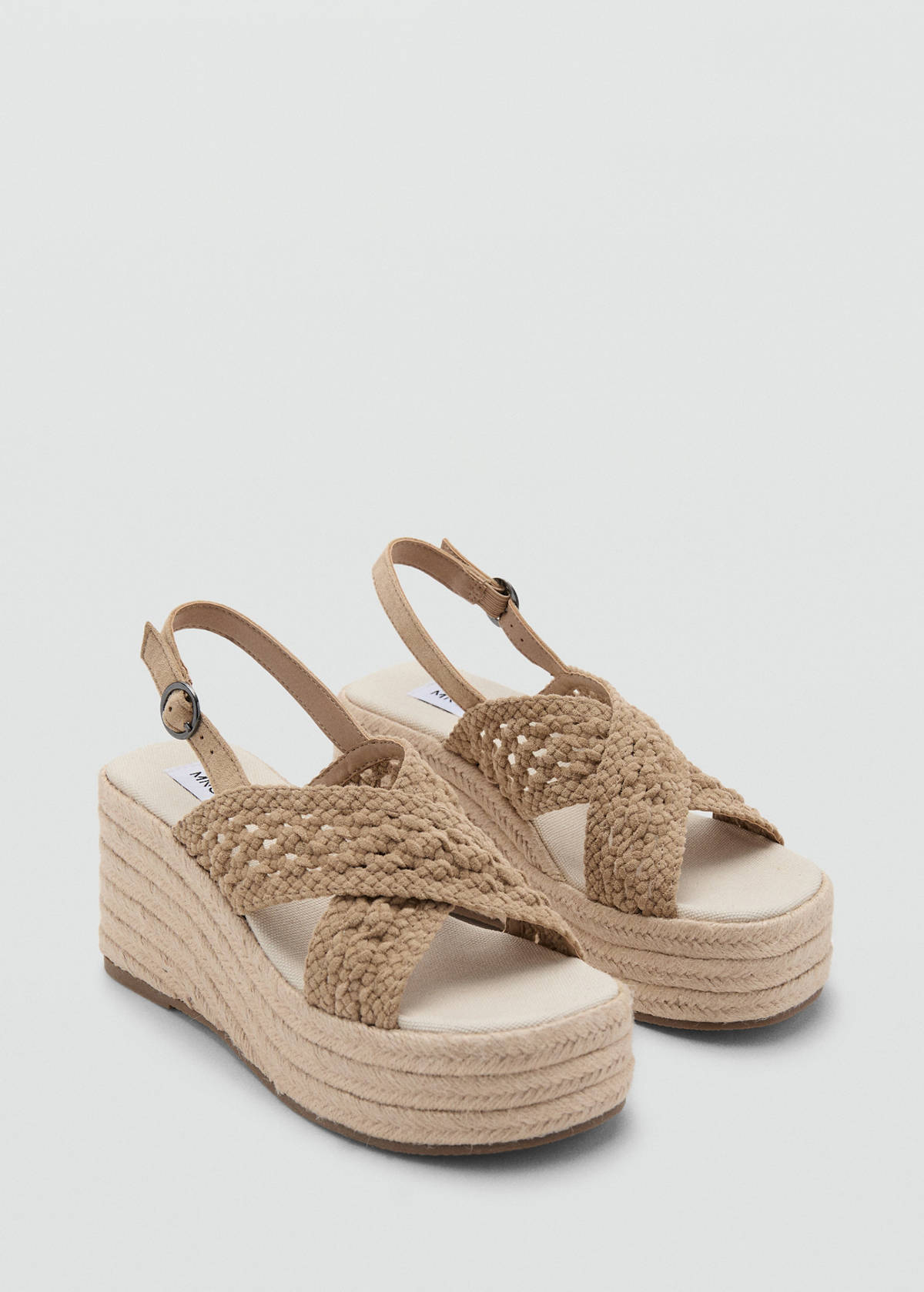 Criss-cross straps sandals — Medium Brown