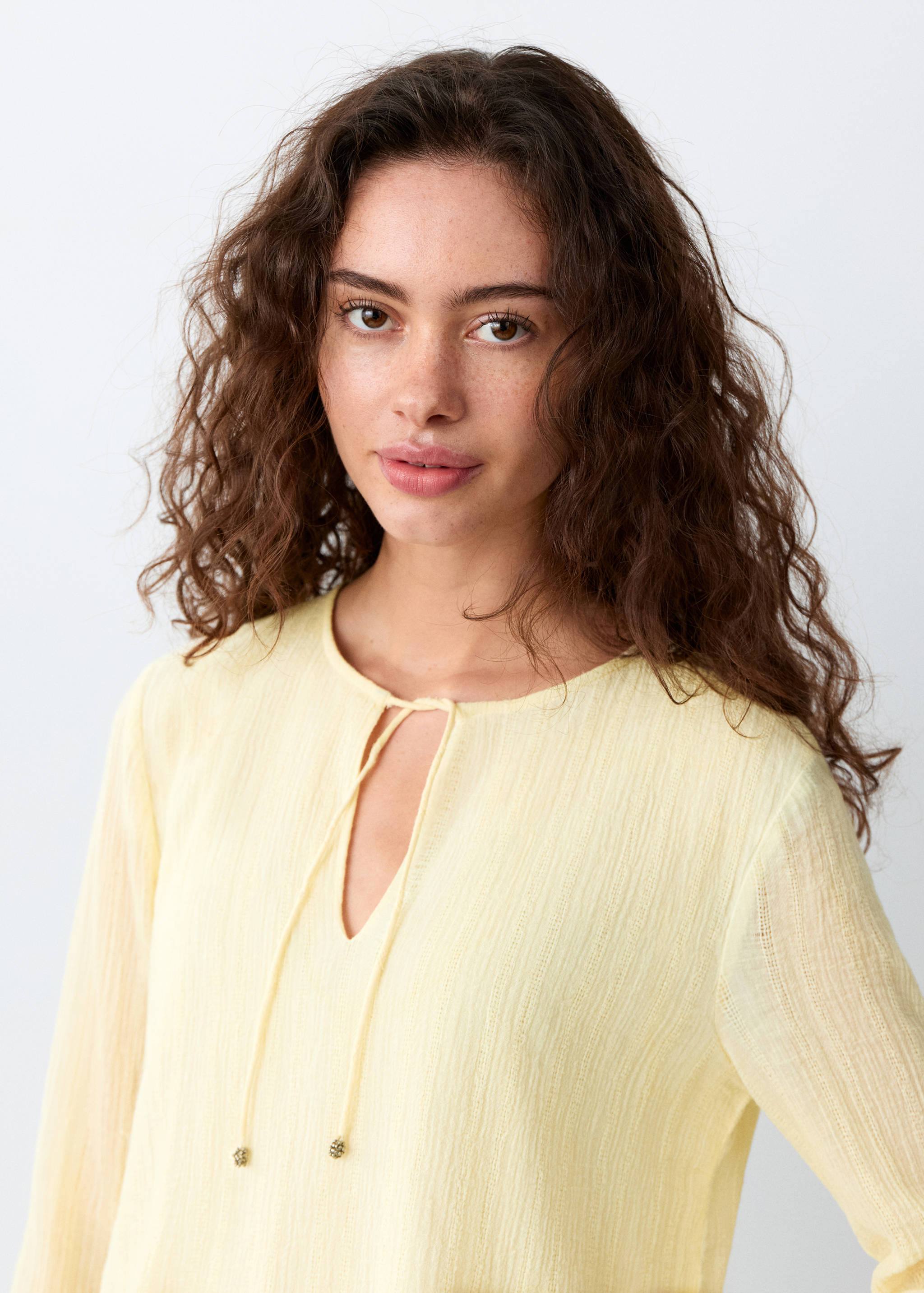 Bead detail blouse - Details of the article 1