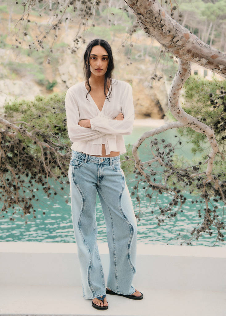 Low-rise contrast jeans — Medium Blue
