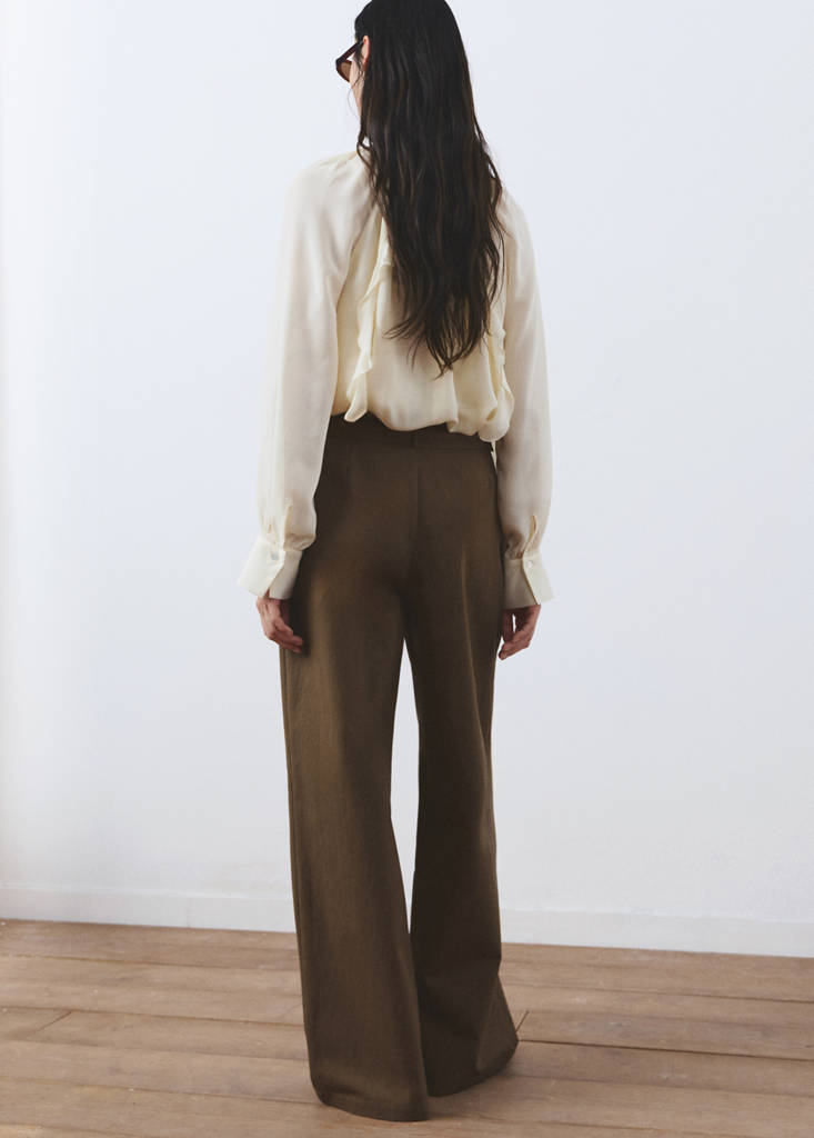 Trousers with belt loops — Khaki