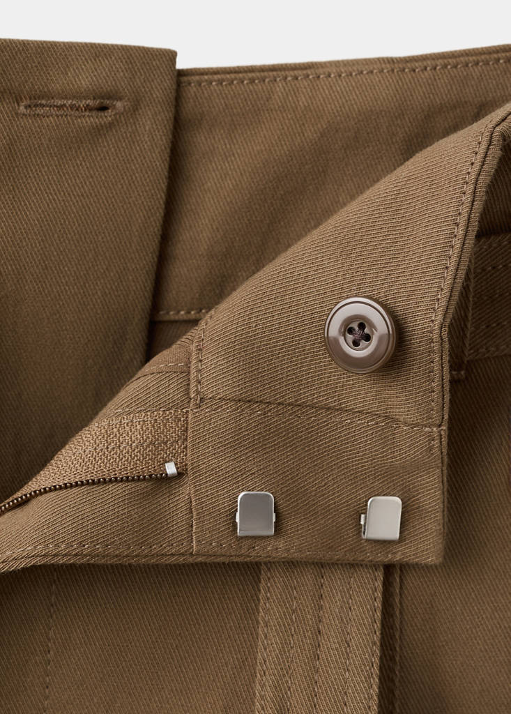 Trousers with belt loops — Khaki