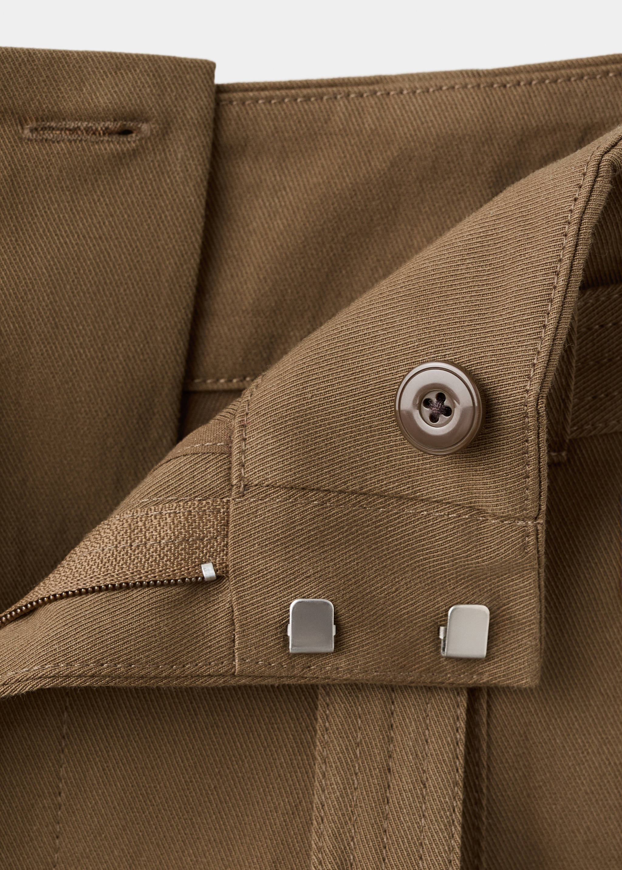 Trousers with belt loops - Details of the article 8