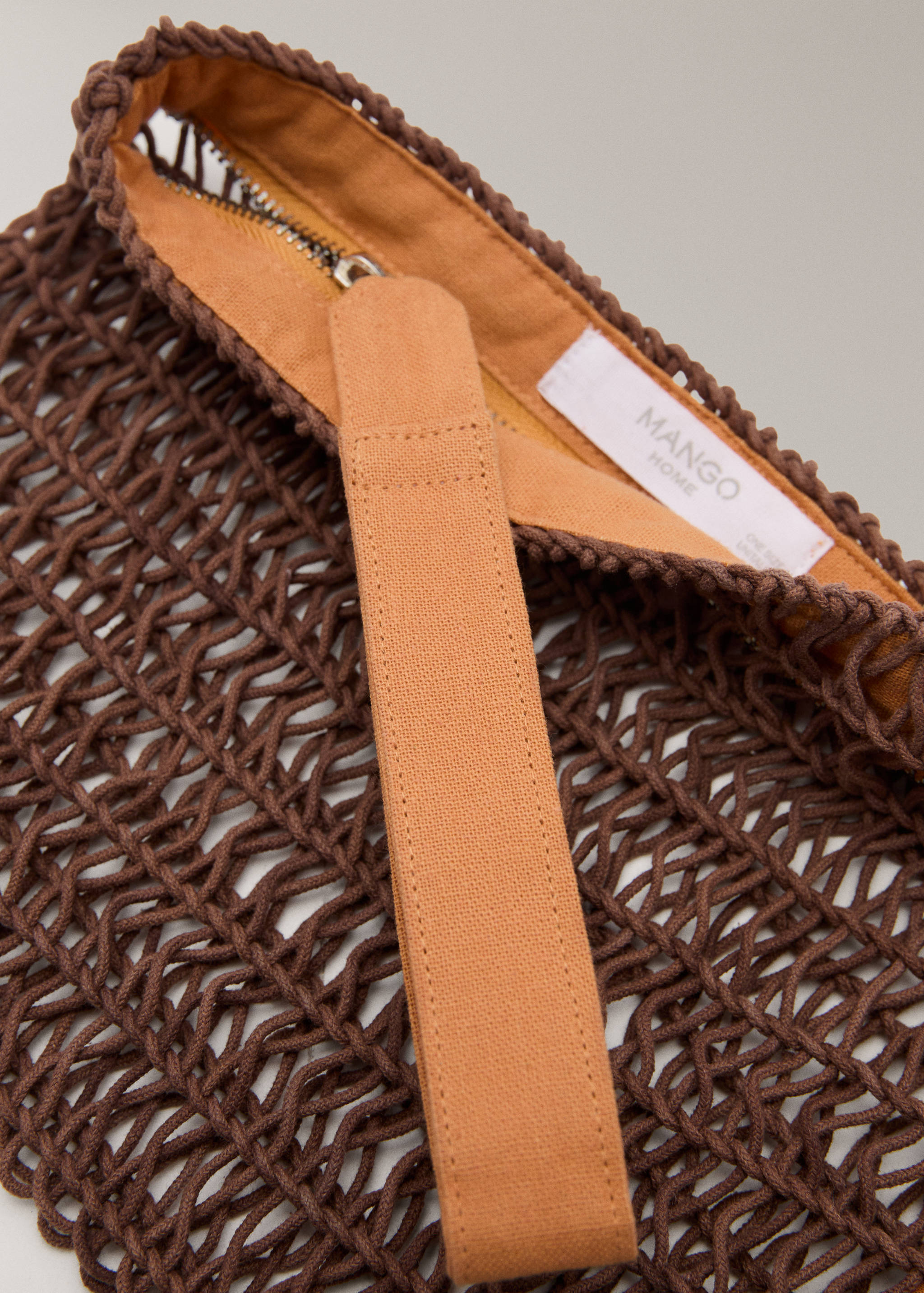 Red cotton wash bag - Details of the article 1