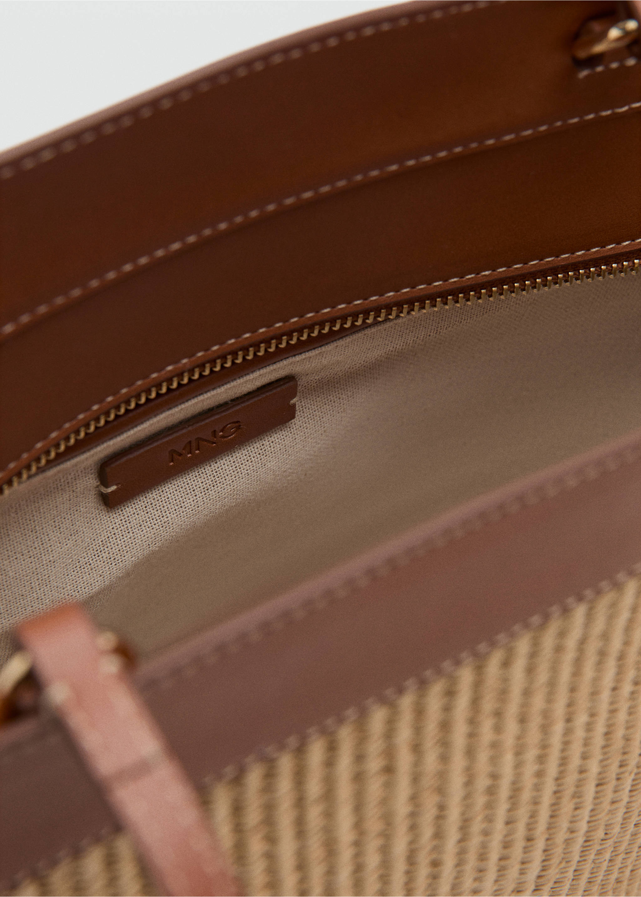 Contrast canvas shopper bag - Details of the article 2, Leather. Ref: 27085983-00.