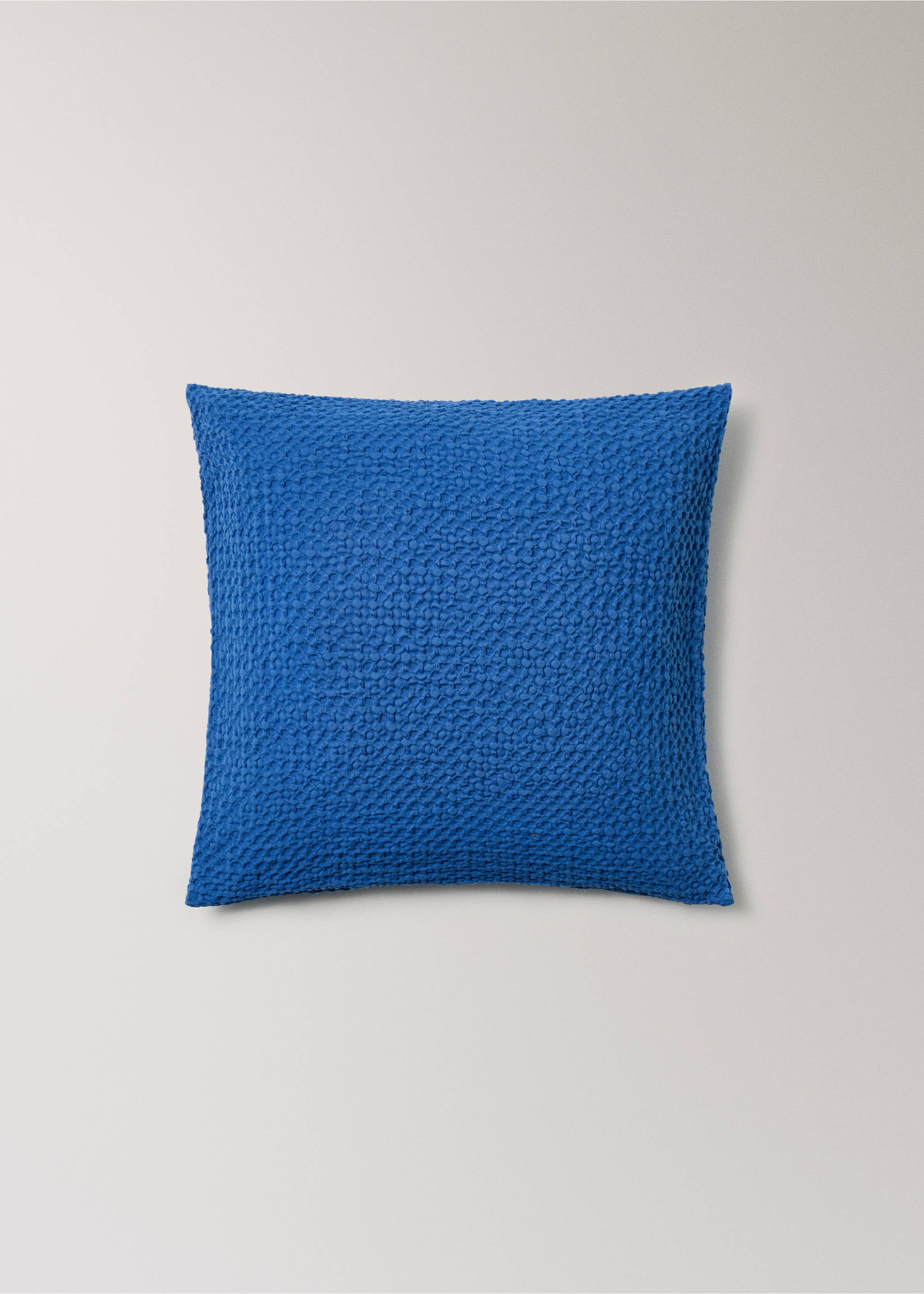 Garment-dyed waffle cotton bed cushion cover 50 x 50 cm - Article without model, Blue. Ref: 27085989-00.