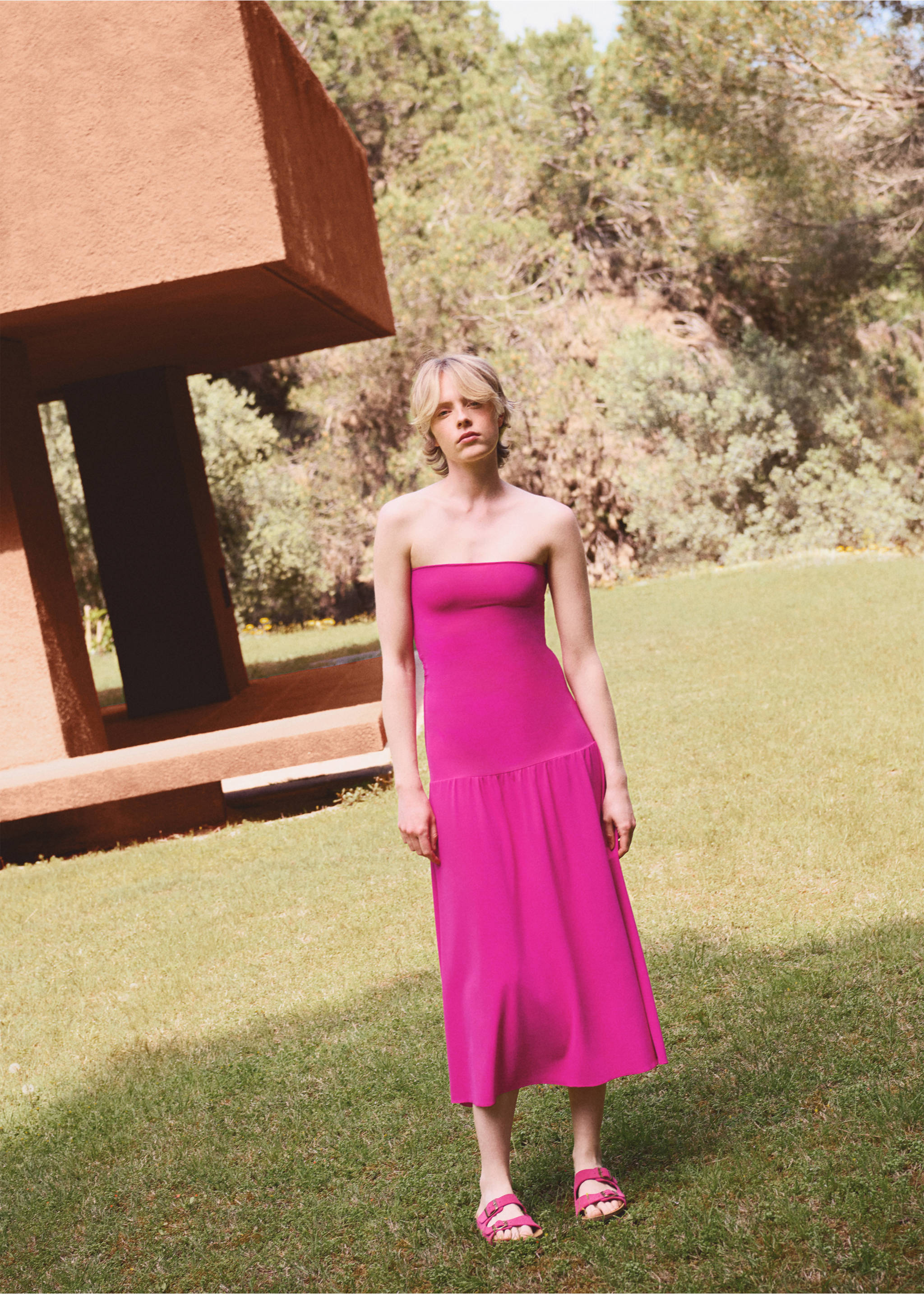 Strapless midi-jurk - Detail van het artikel 5, Fuchsia. Ref: 27085995-00.
