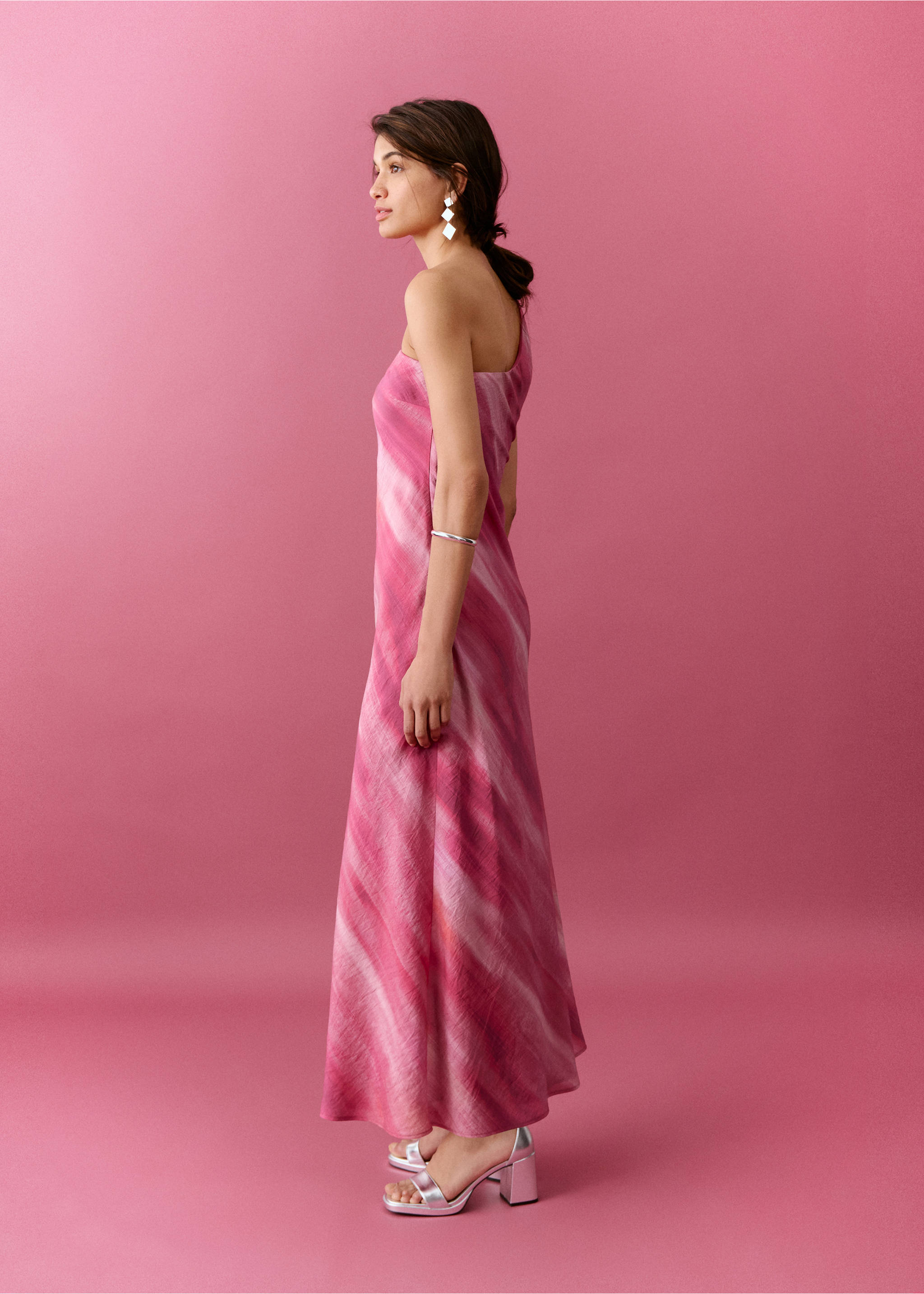 Vestido tie-dye asimétrico - Detalle del artículo 2, Fucsia. Ref: 27086358-00.