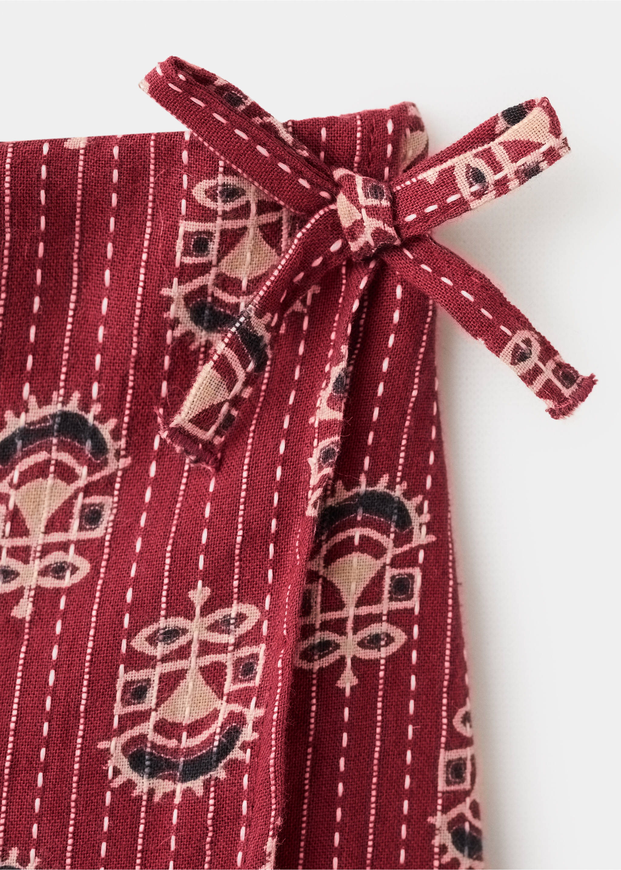 Printed skirt trousers - Details of the article 8, Strawberry. Ref: 27086724-00.