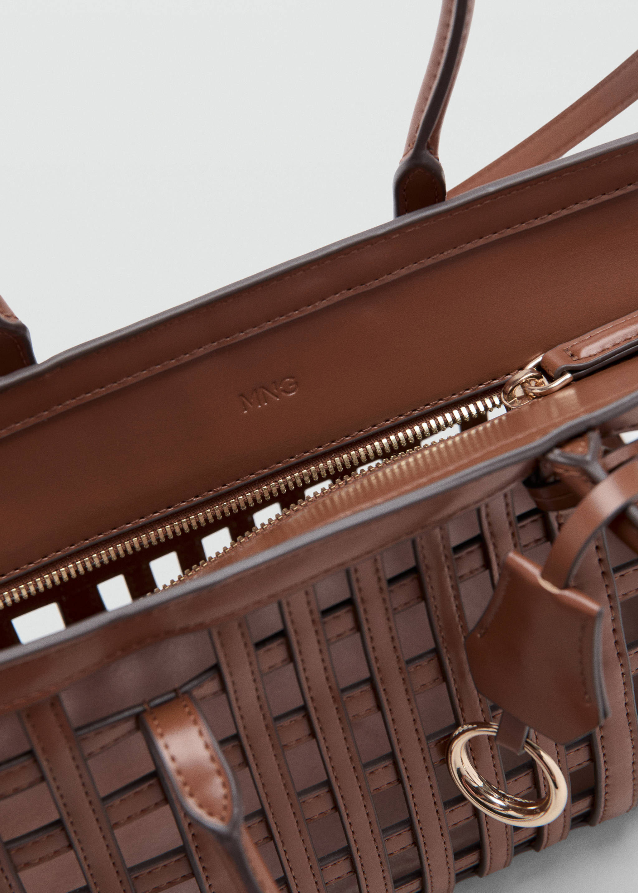 Bossa mà trenada - Detall de l'article 2