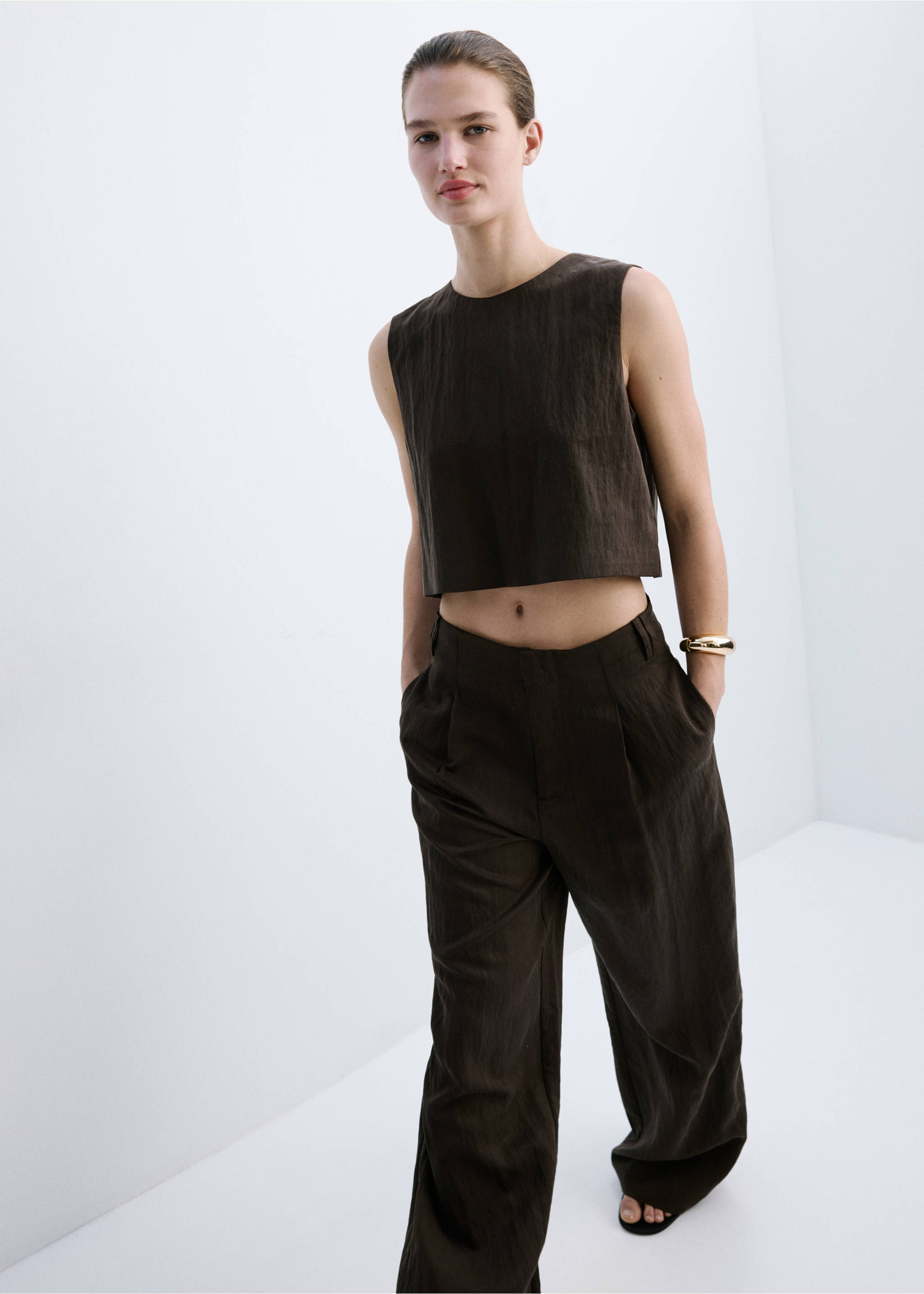Mid-rise lyocell trousers - Details of the article 1, Chocolate. Ref: 27086750-00.