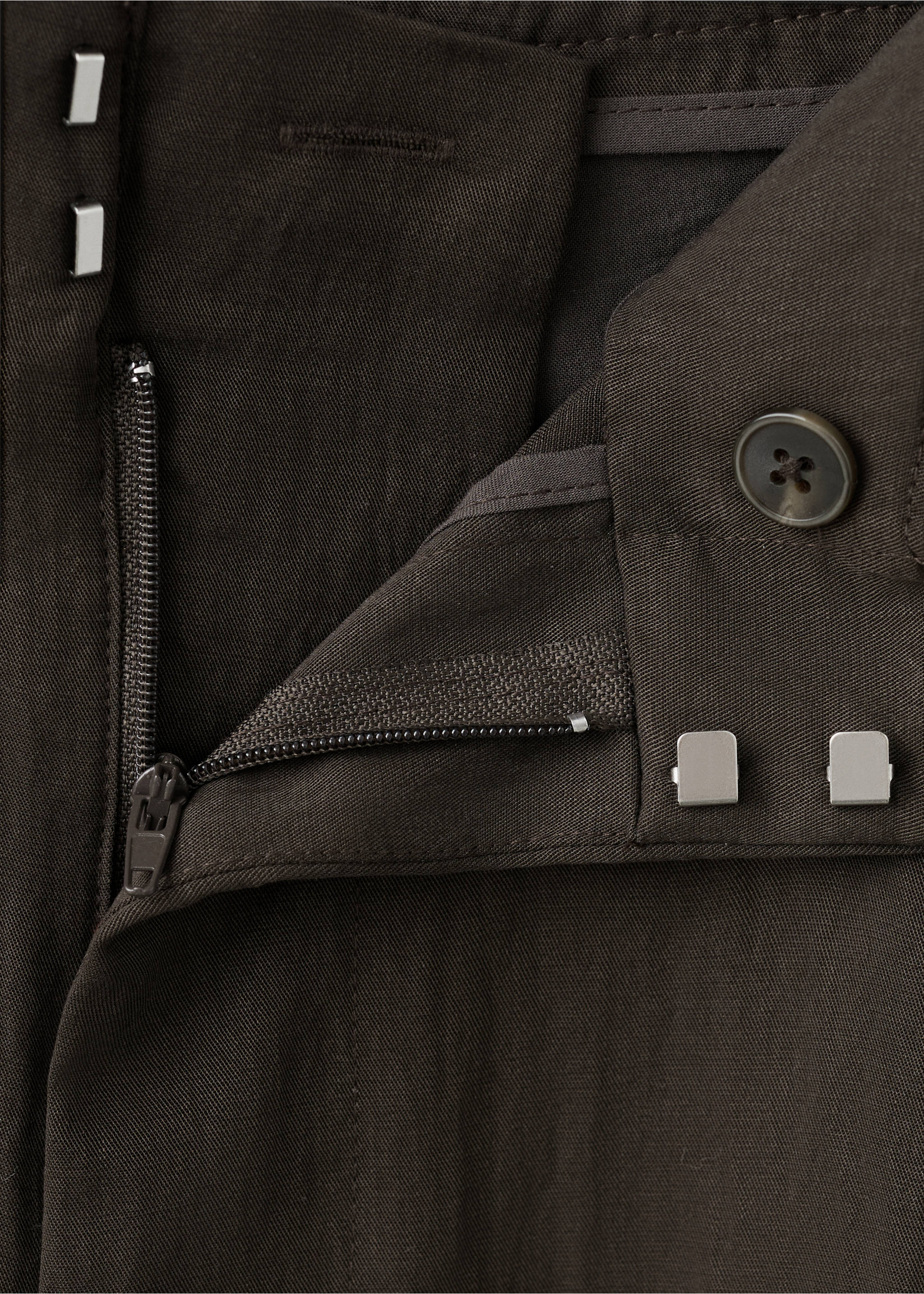 Mid-rise lyocell trousers - Details of the article 8, Chocolate. Ref: 27086750-00.