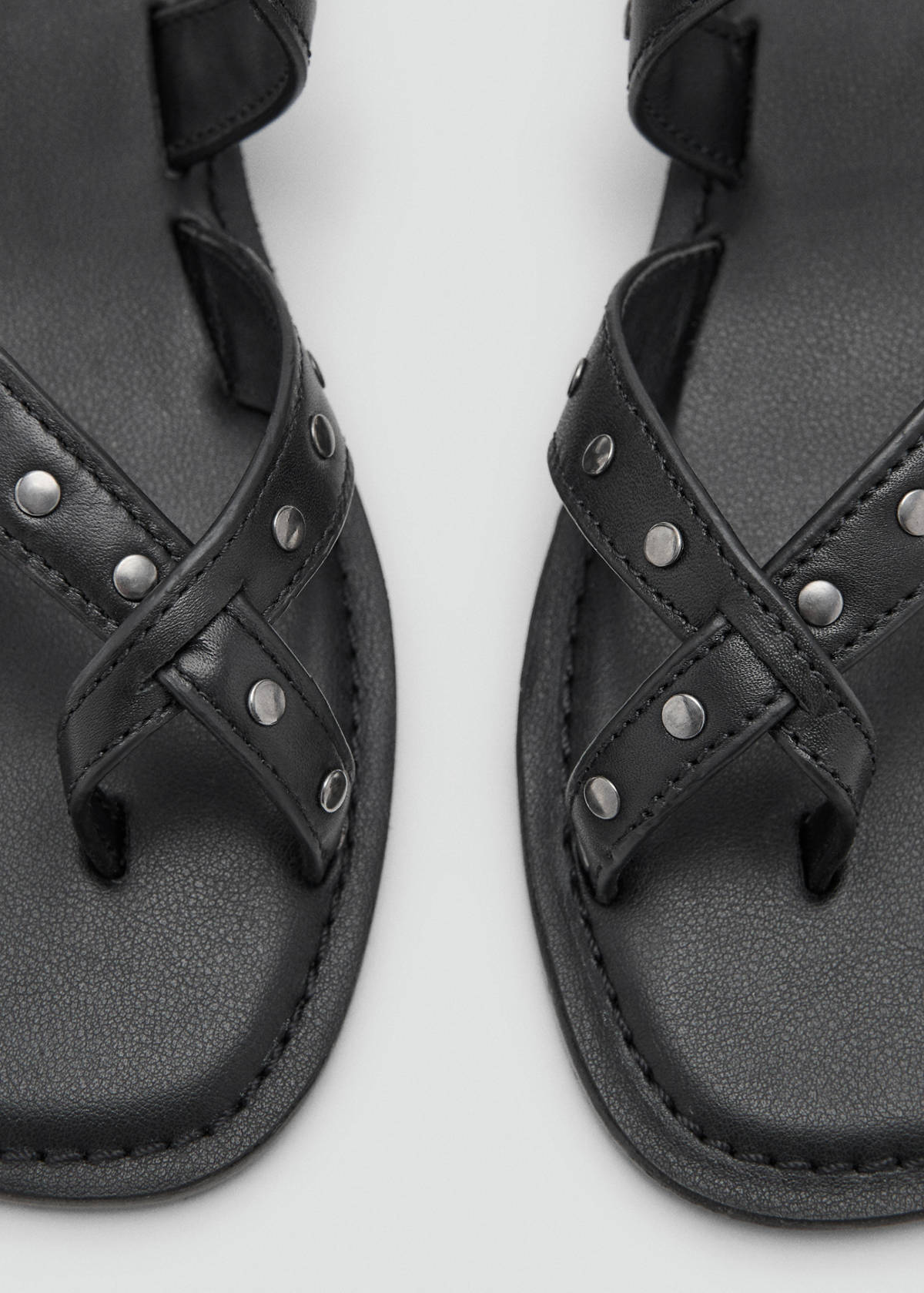 Studded leather sandals — Black