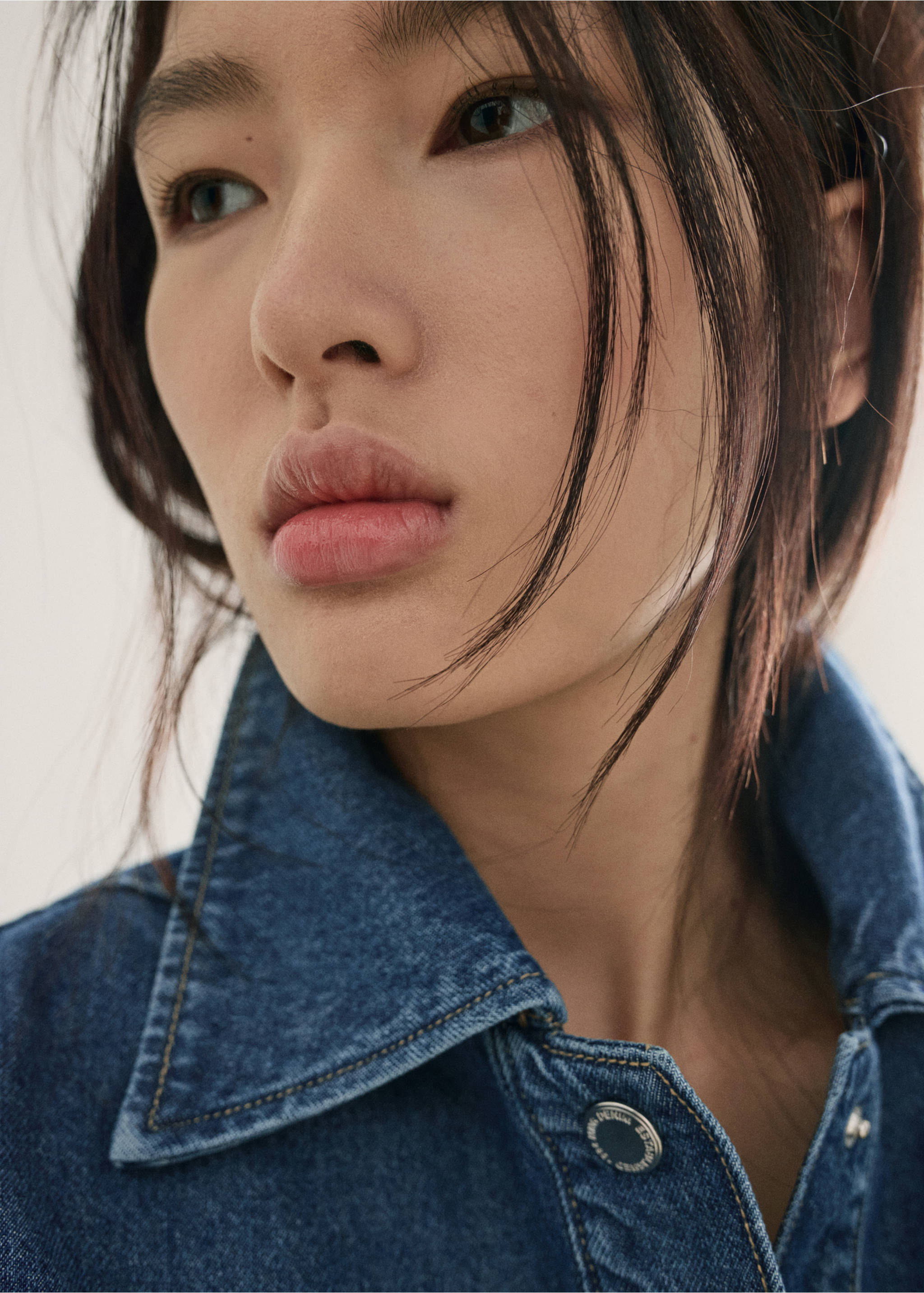 Джинсова блузка з кишенями - Детальніше про товар 1, Помірно-блакитний. Ref: 27087139-00.