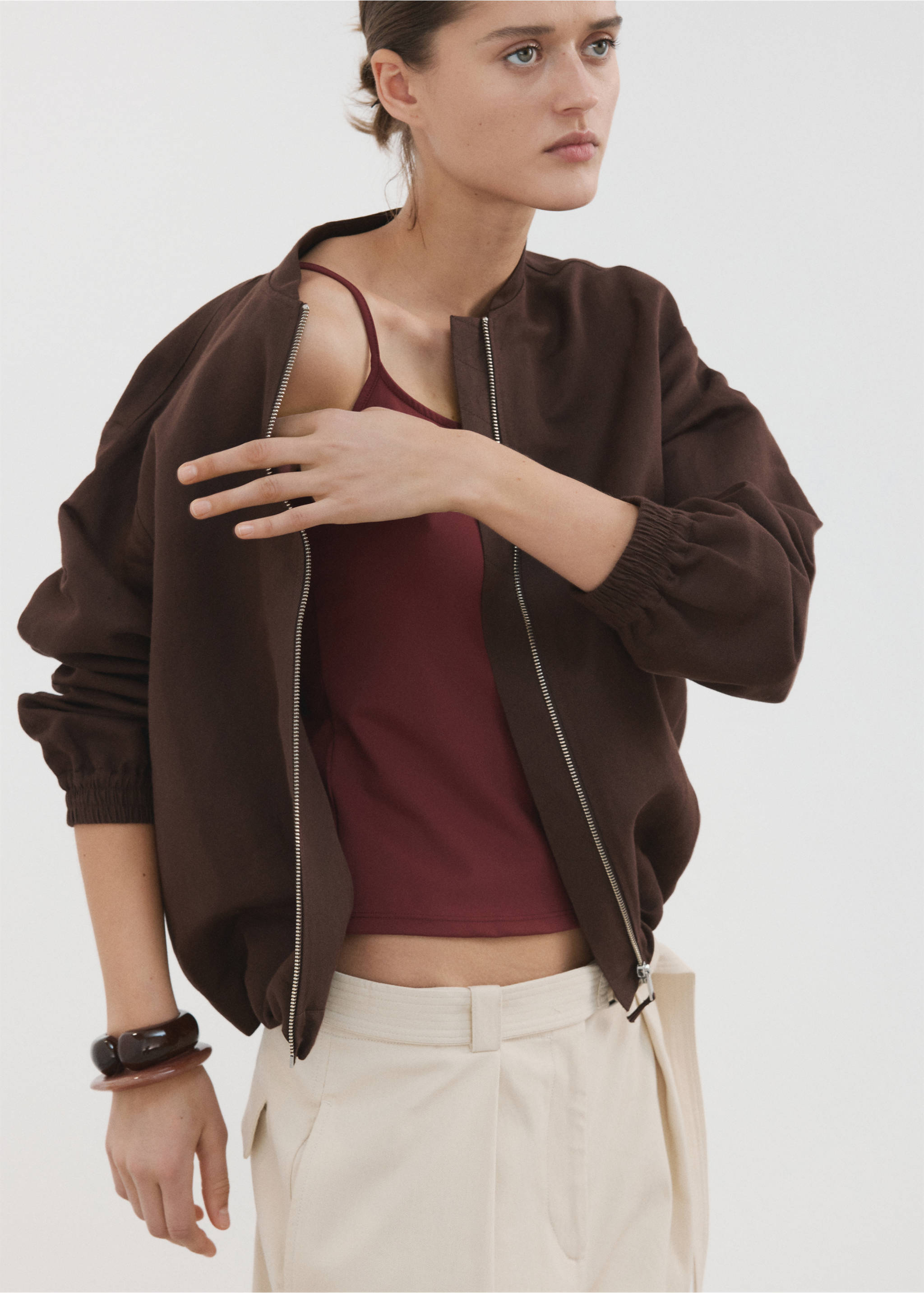 Tailliertes Crop-Top - Detail des Artikels 2, Rotbraun. Ref: 27087140-00.