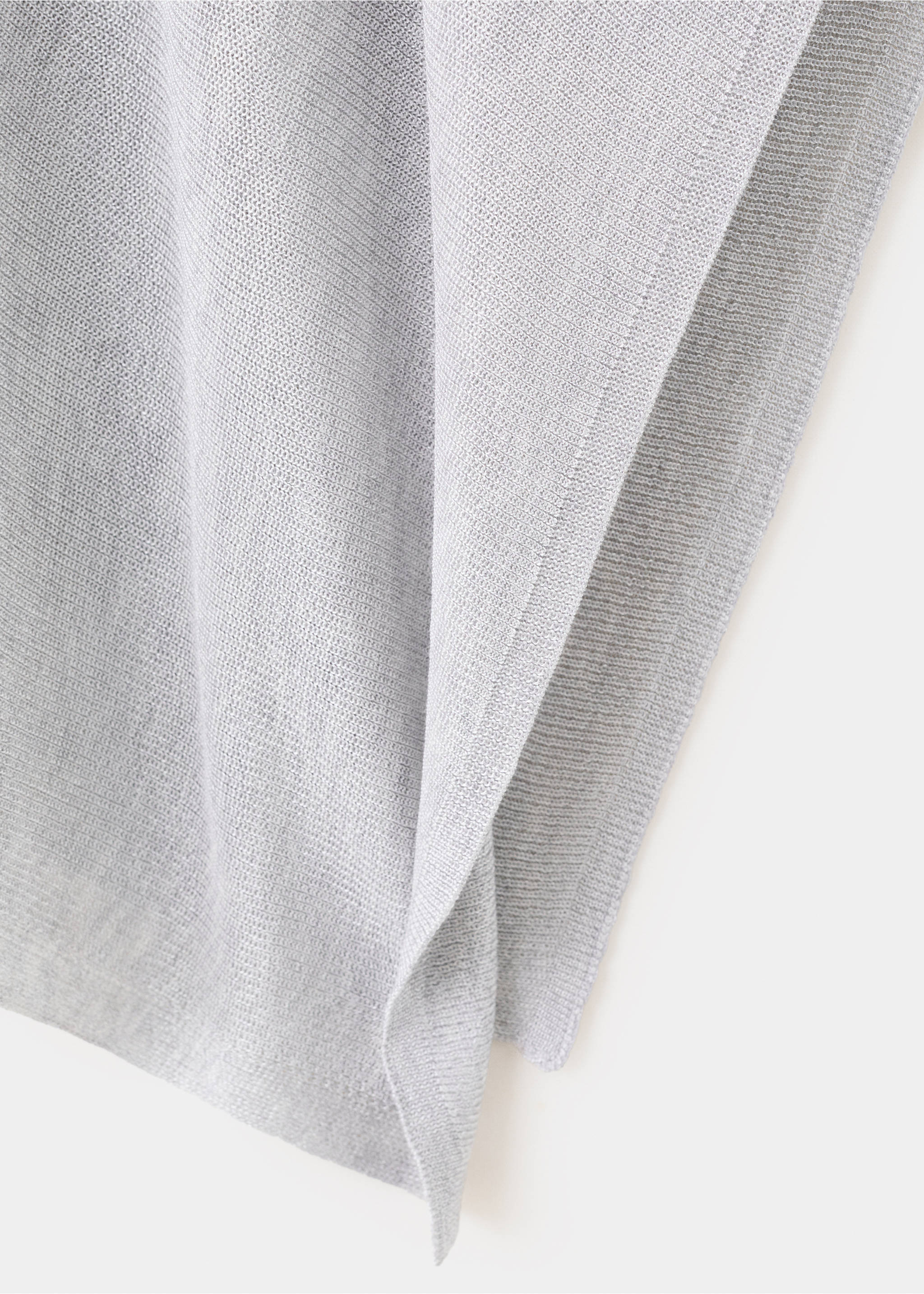 Asymmetrical knitted cape - Details of the article 0, Light Heather Grey. Ref: 27087143-00.