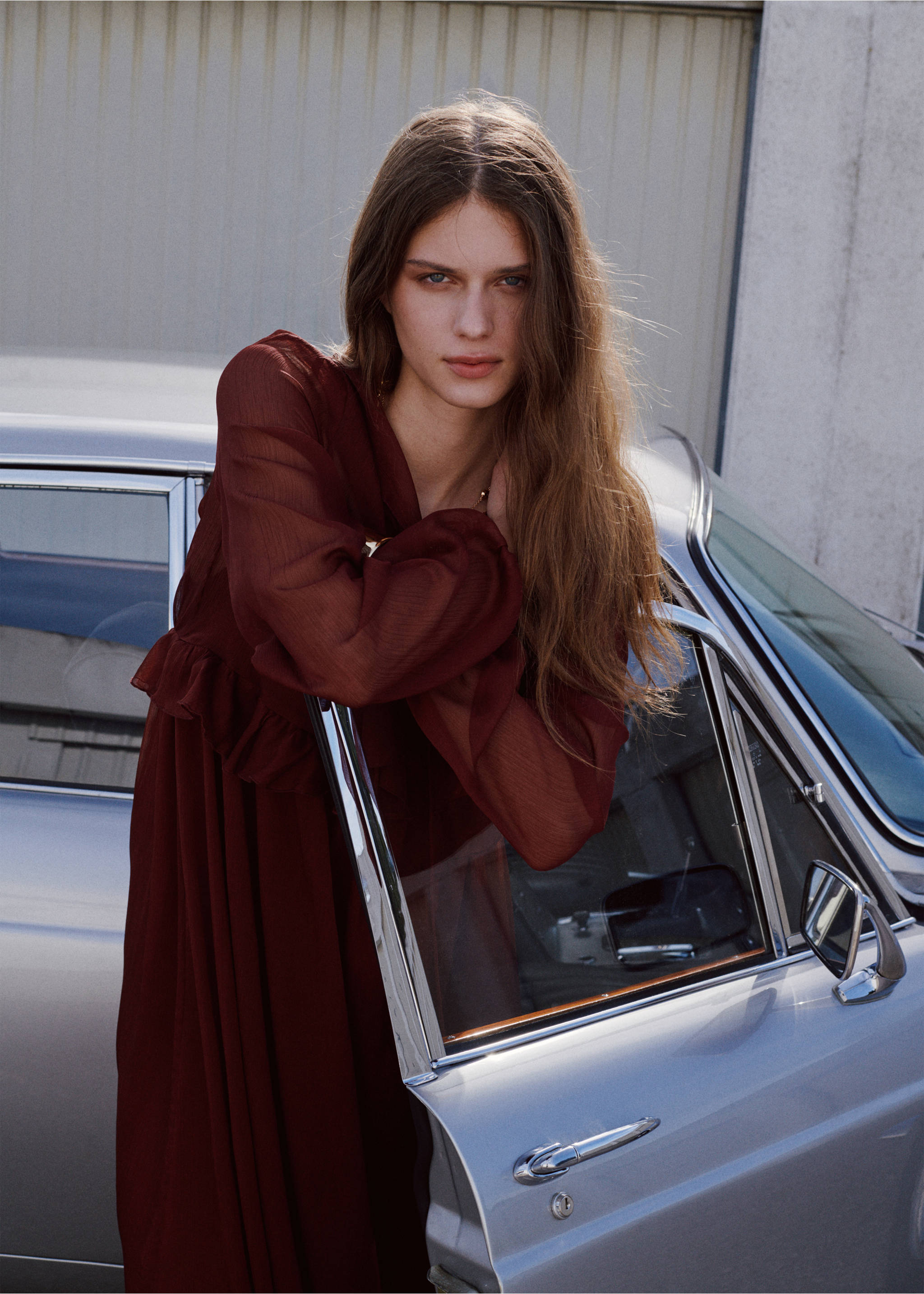 Fließendes Kleid mit Volant-Details - Mittlere Ansicht, Braun. Ref: 27087149-00.