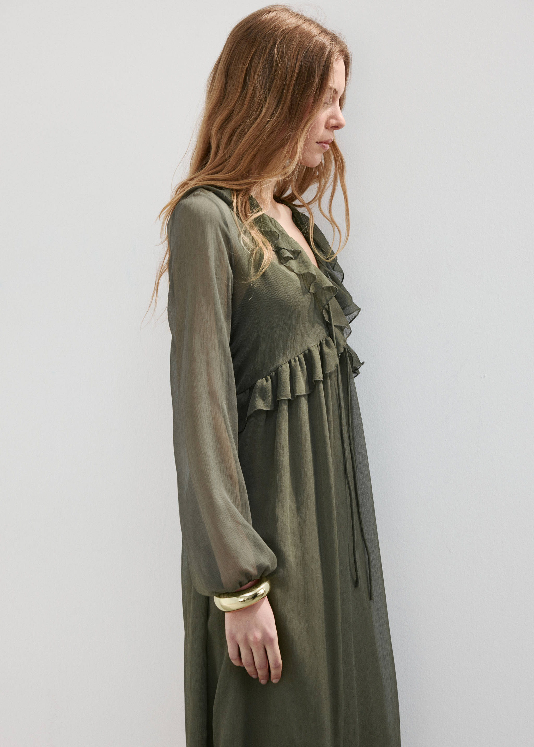 Ruffles flowy dress - Medium plane