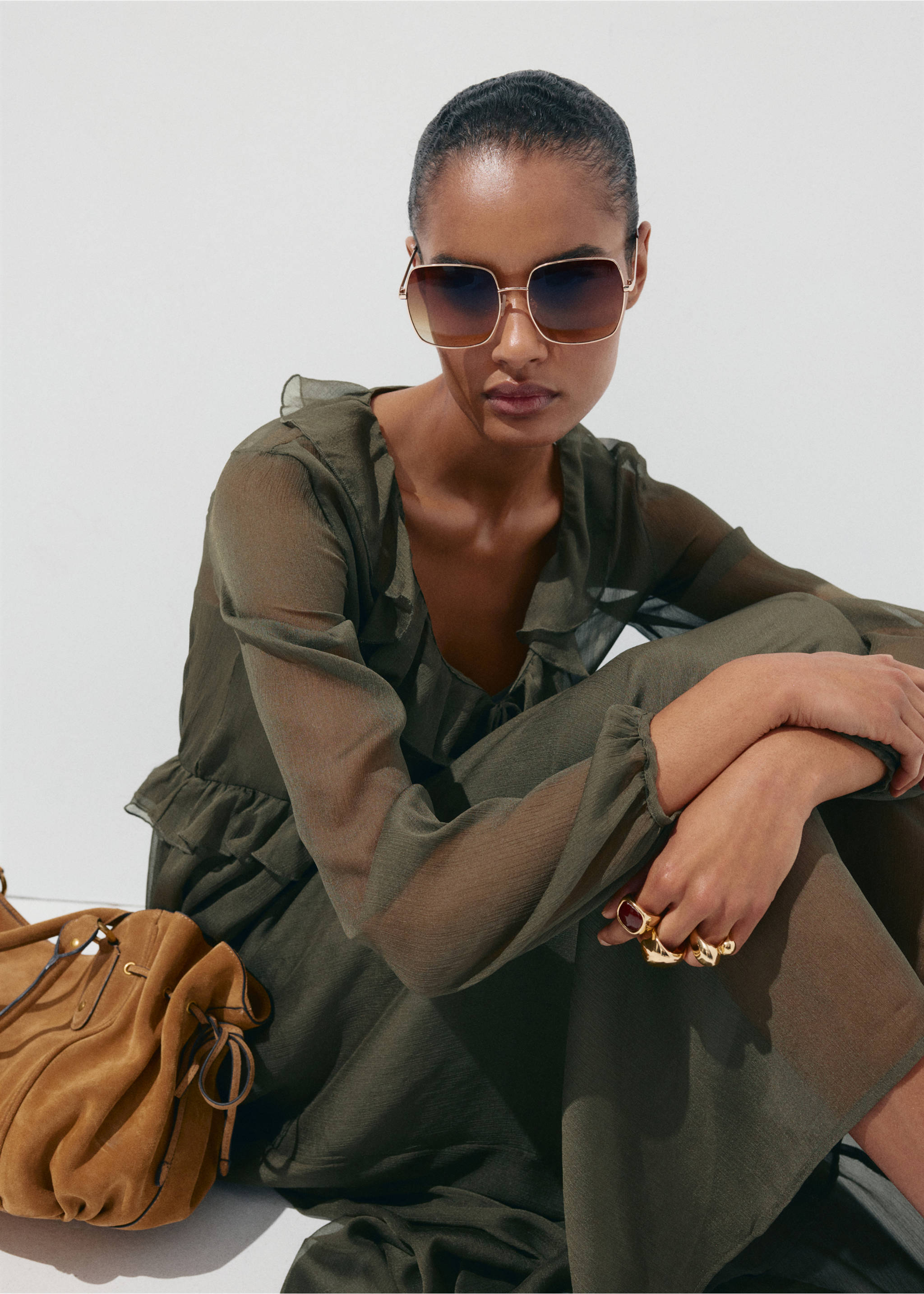 Puffed sleeves dress - Details of the article 3, Khaki. Ref: 27087149-00.