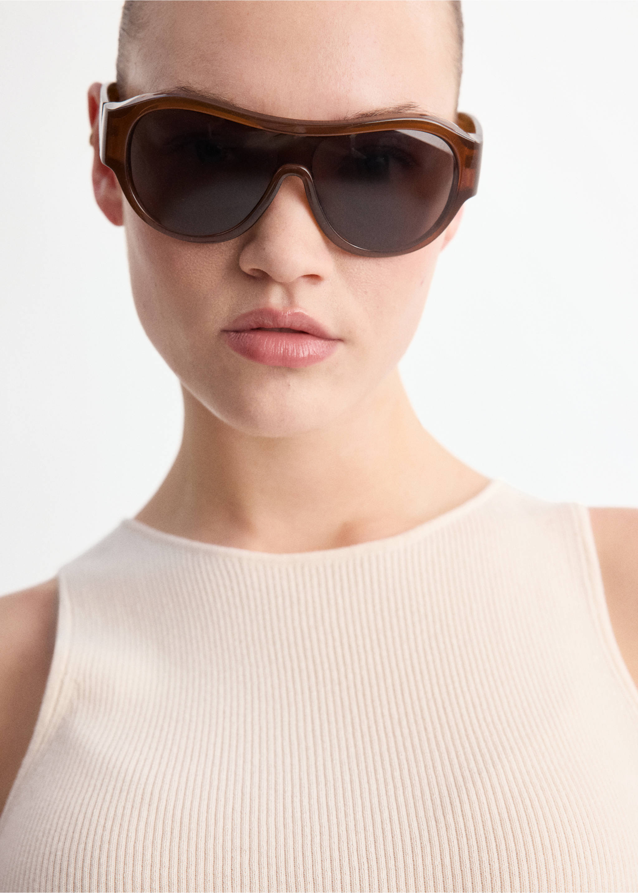 Fitted fine-knit top - Details of the article 4, Ecru. Ref: 27087151-00.