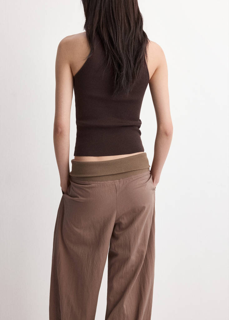 Fitted fine-knit top — Chocolate